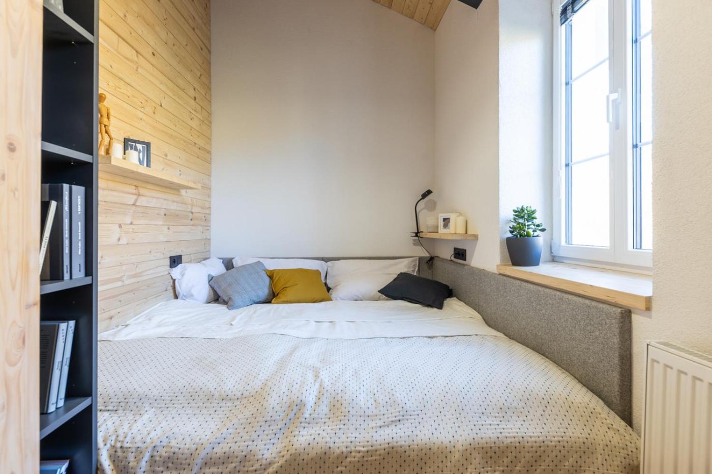 Two-Bedroom Apartment - Photo 14