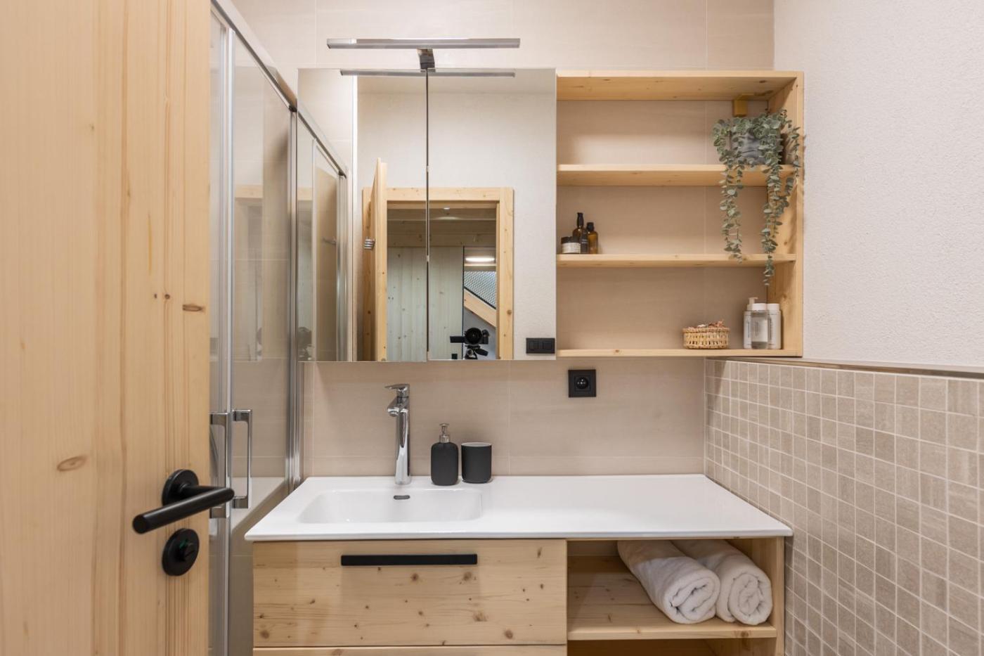 Two-Bedroom Apartment - Photo 15
