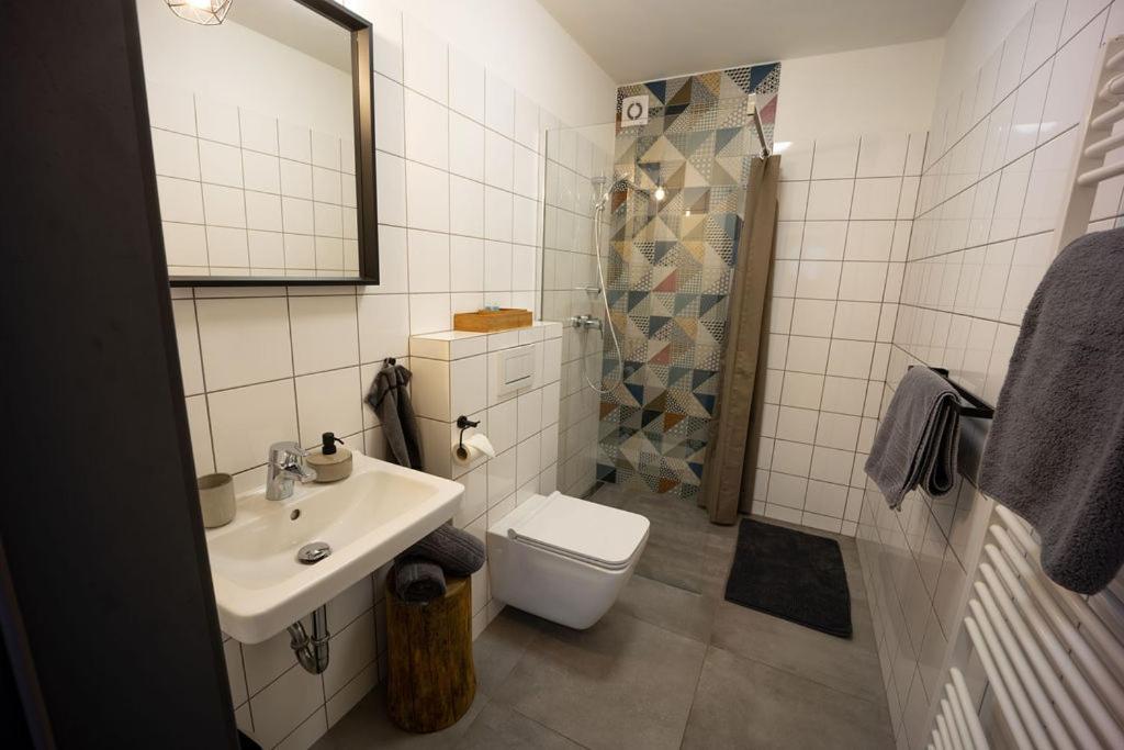 Triple Room with Private Bathroom photo 3