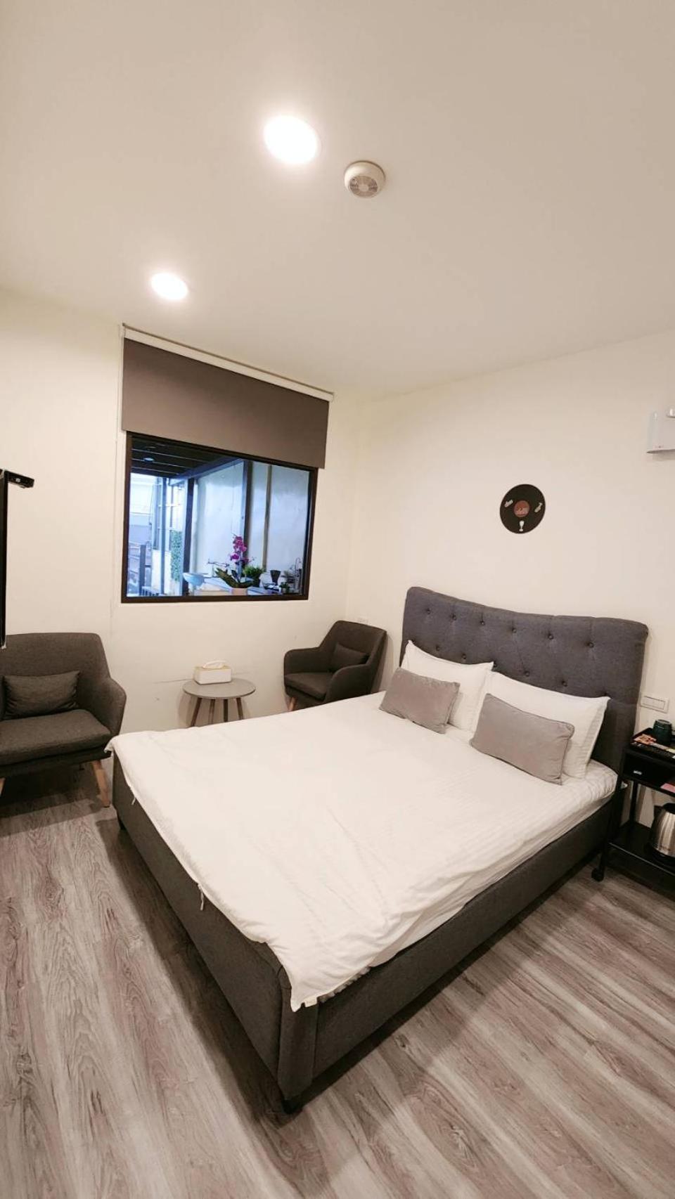 Double Room with Private Bathroom photo 1