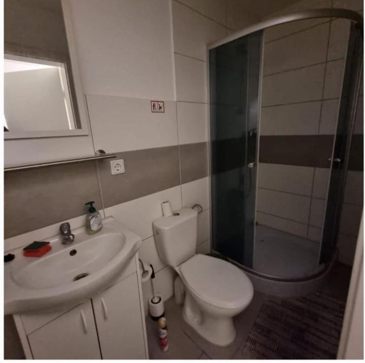 Triple Room with Private Bathroom photo 3