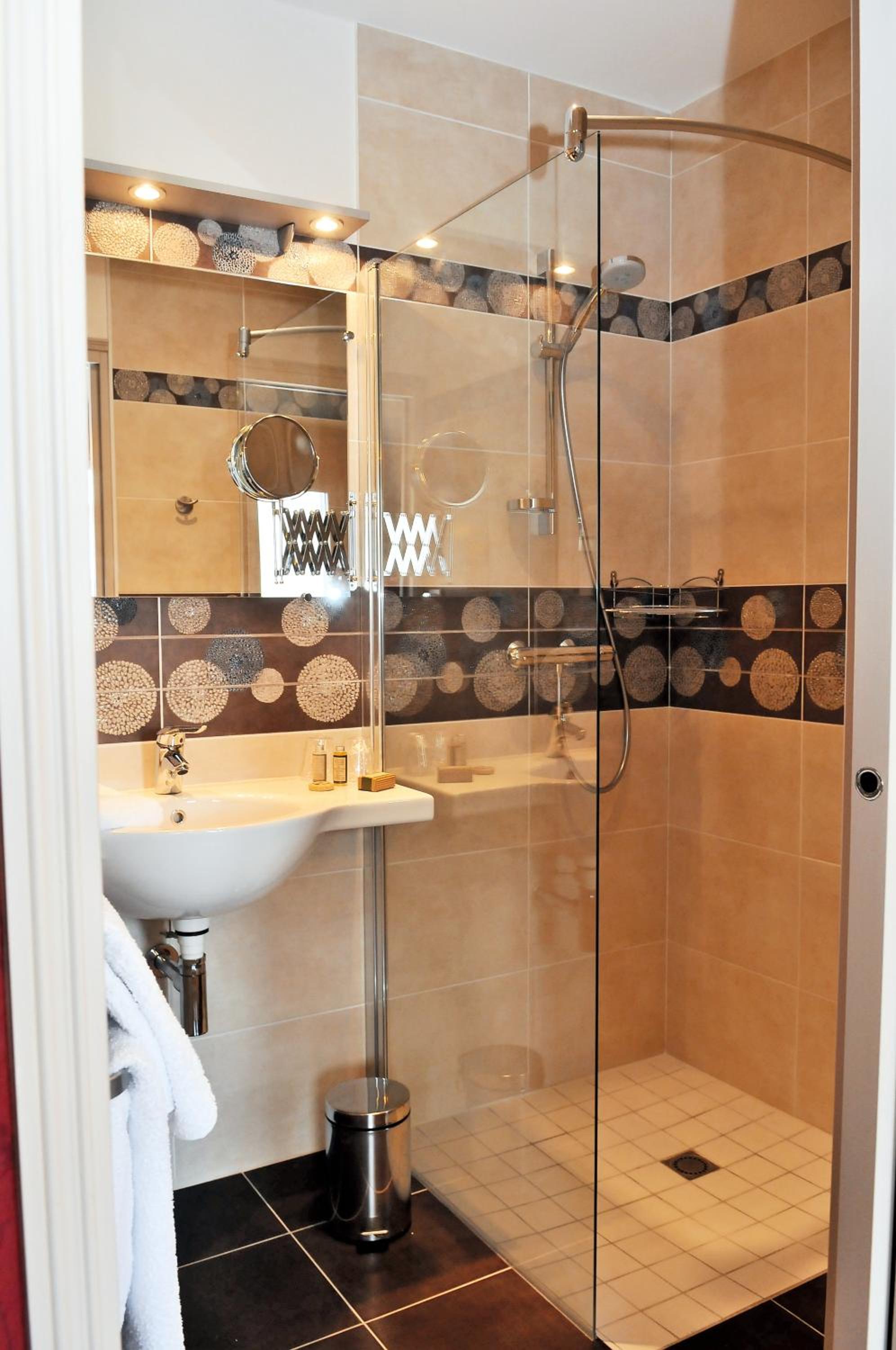 Superior Double Room - Photo 9