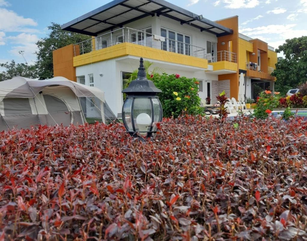 Villa photo 2