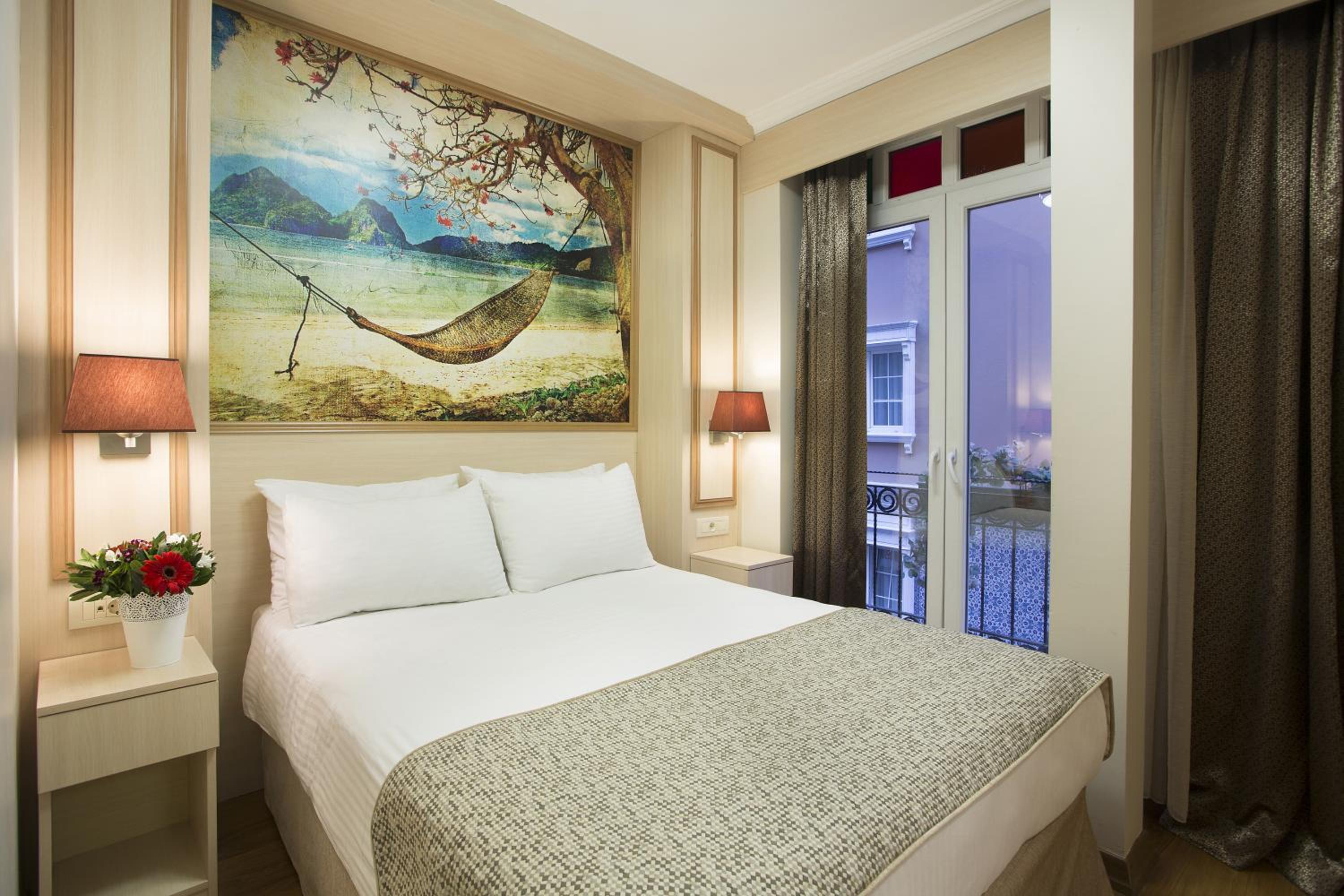 Double Room with Balcony photo 2