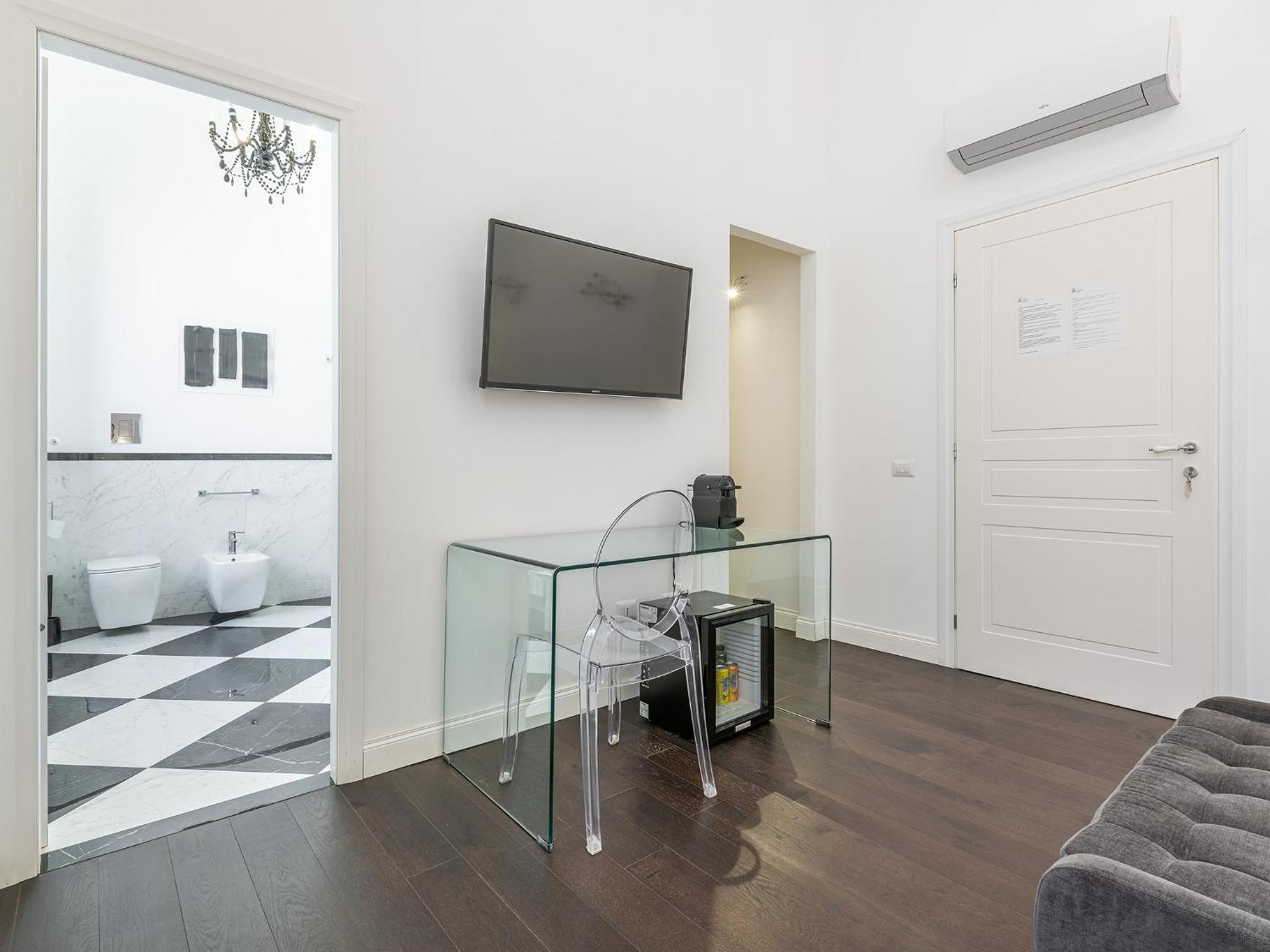 King Room
