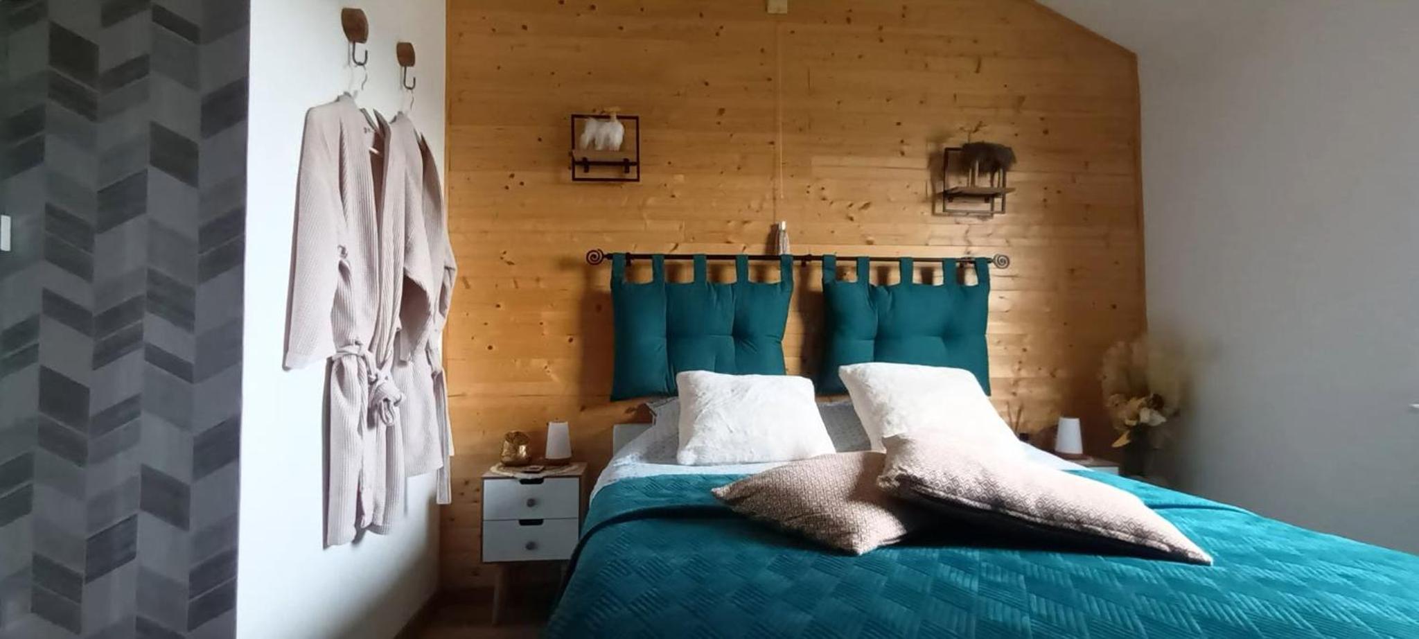 One-Bedroom Apartment - Photo 29