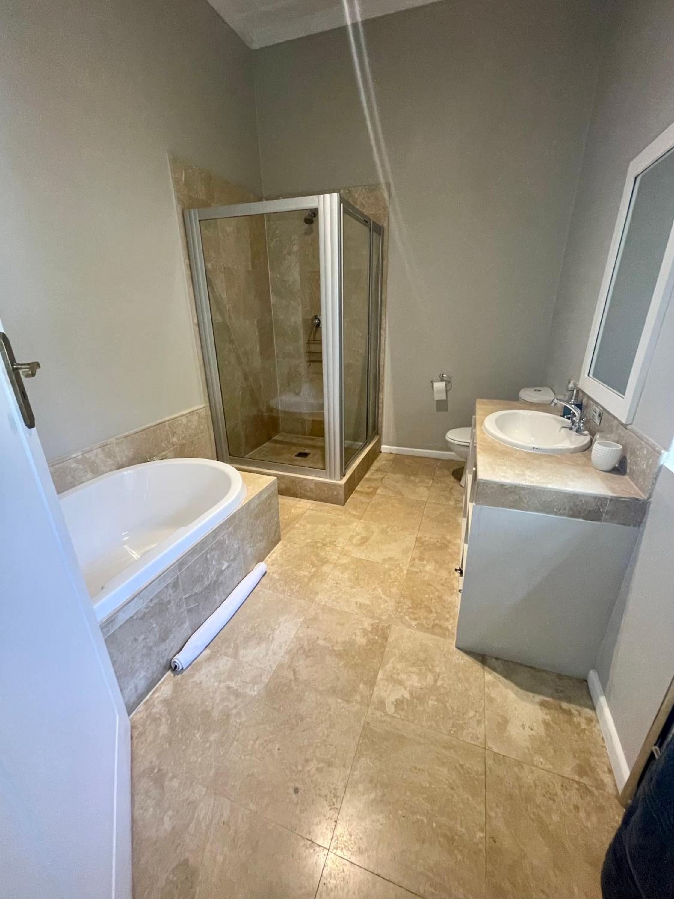 Deluxe Double or Twin Room with Ocean View - Photo 11