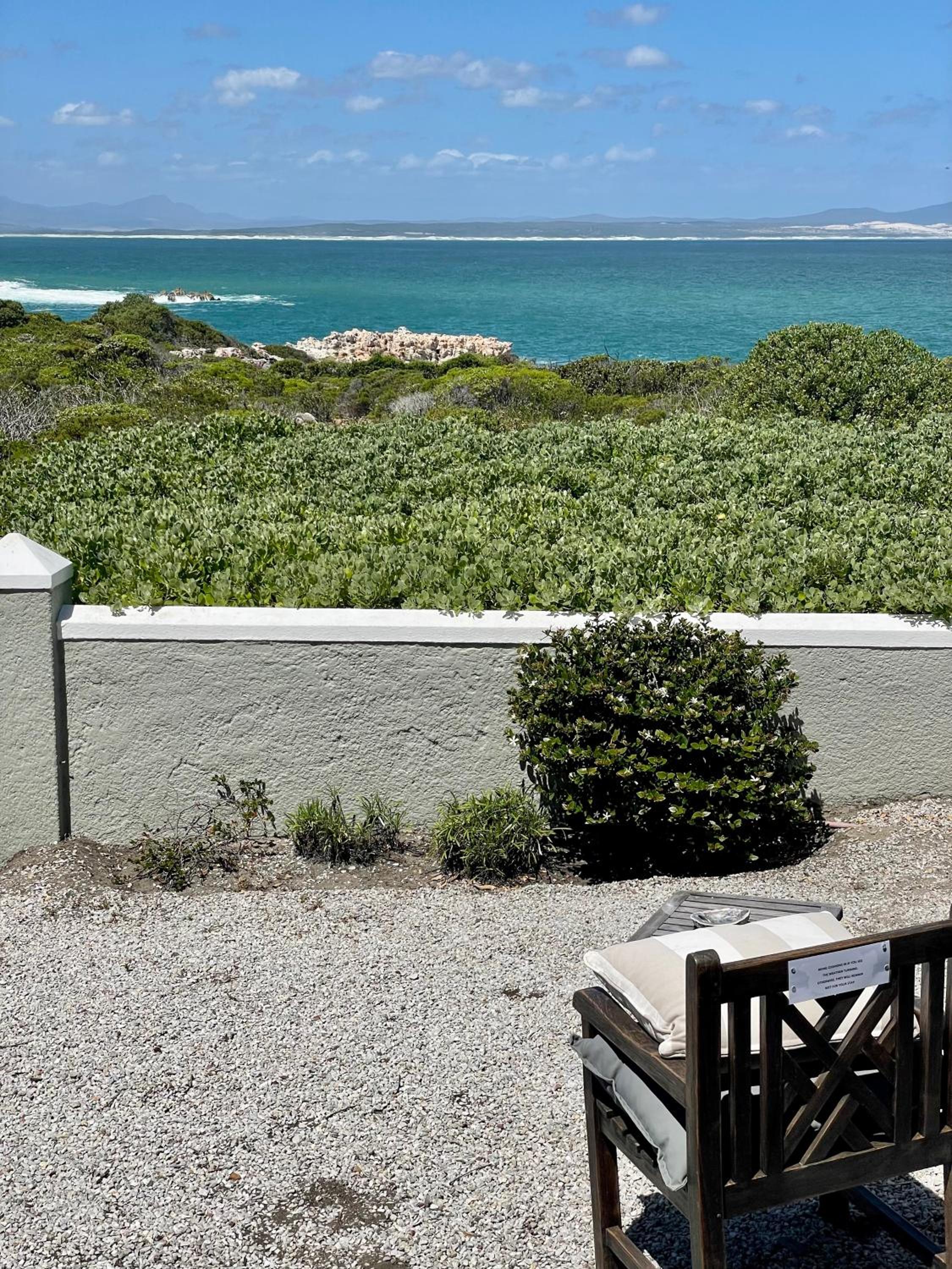 Deluxe Double or Twin Room with Ocean View - Photo 4