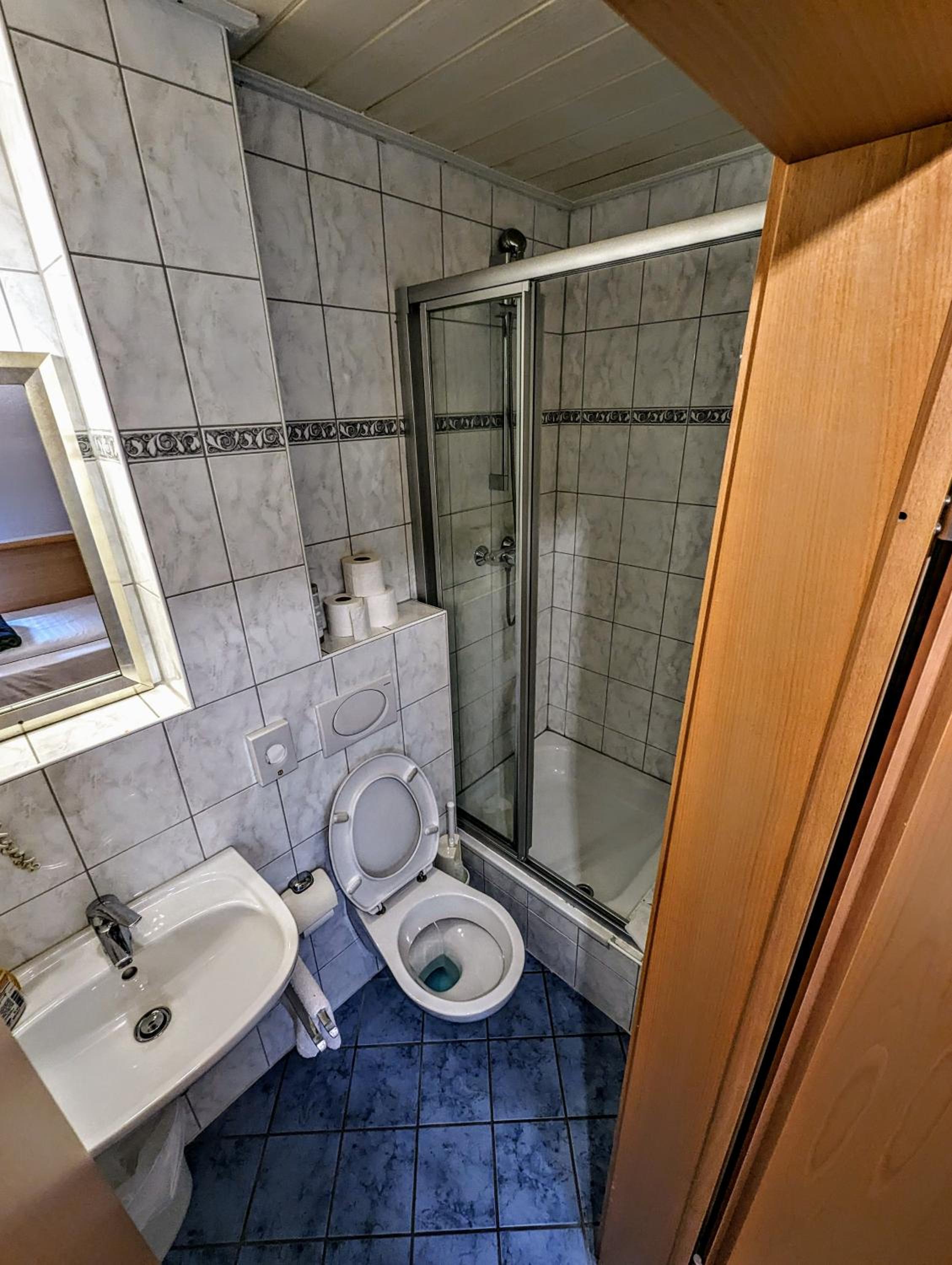 Budget Single Room photo 2