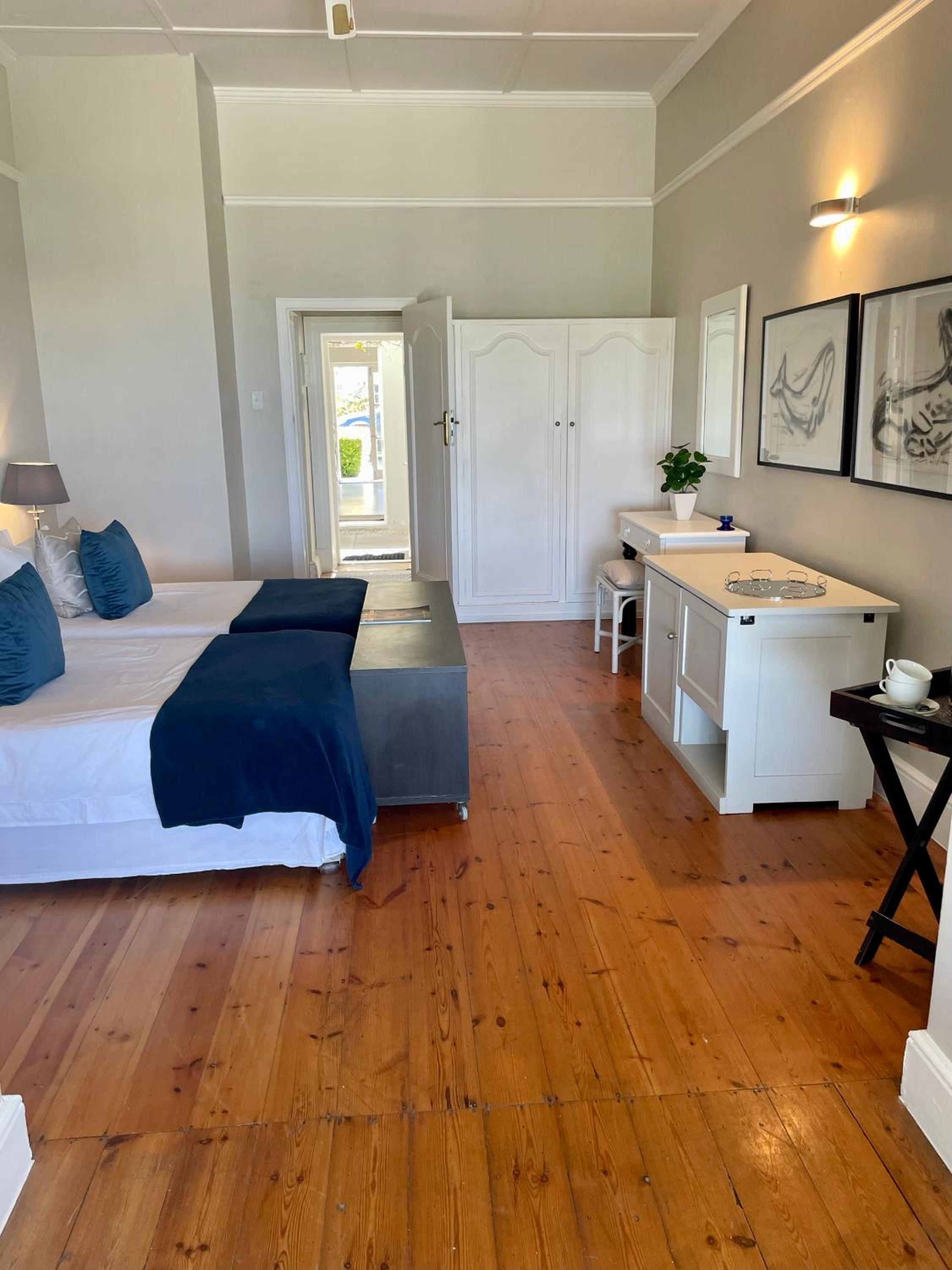 Deluxe Double or Twin Room with Sea View - Photo 7