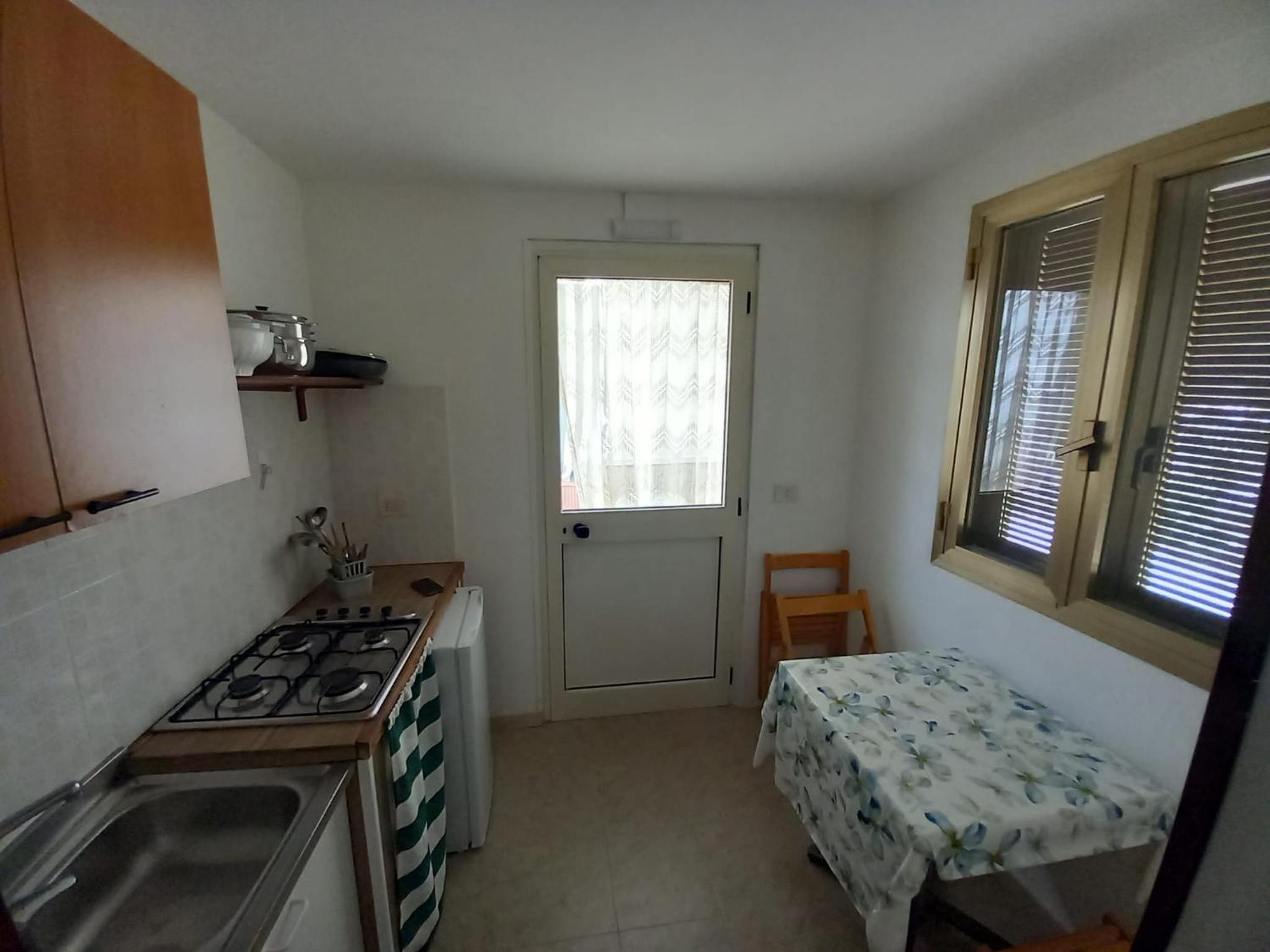 One-Bedroom House - Photo 27