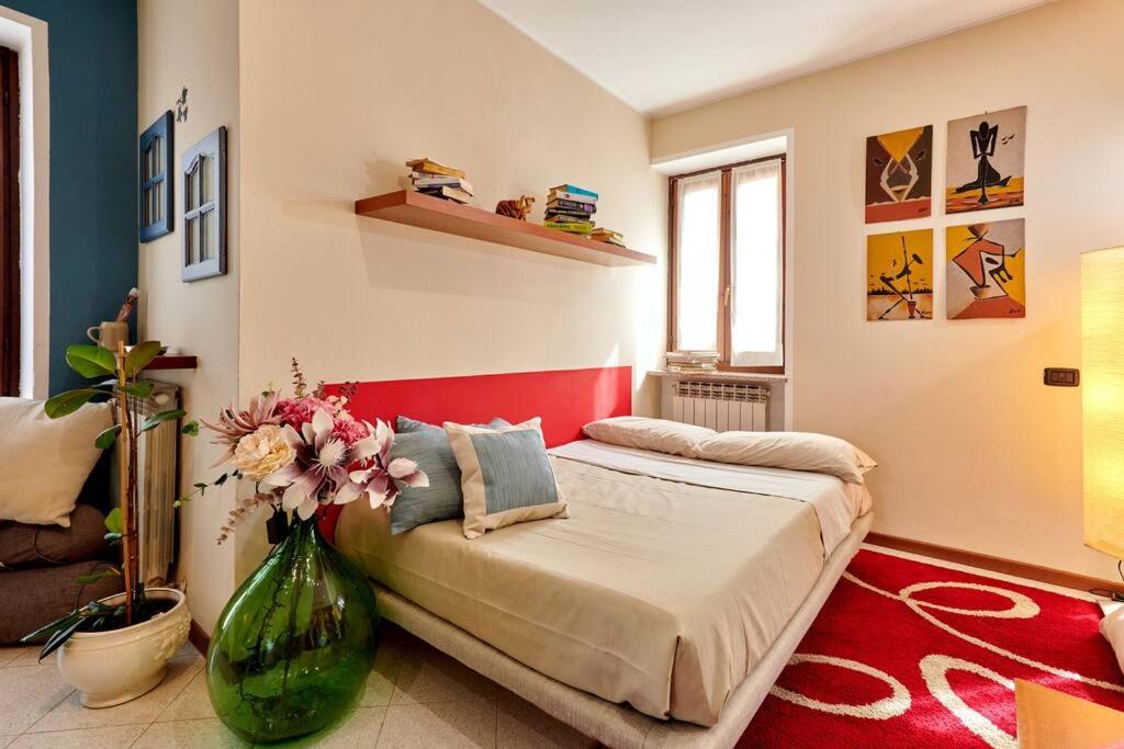 Two-Bedroom House photo 2