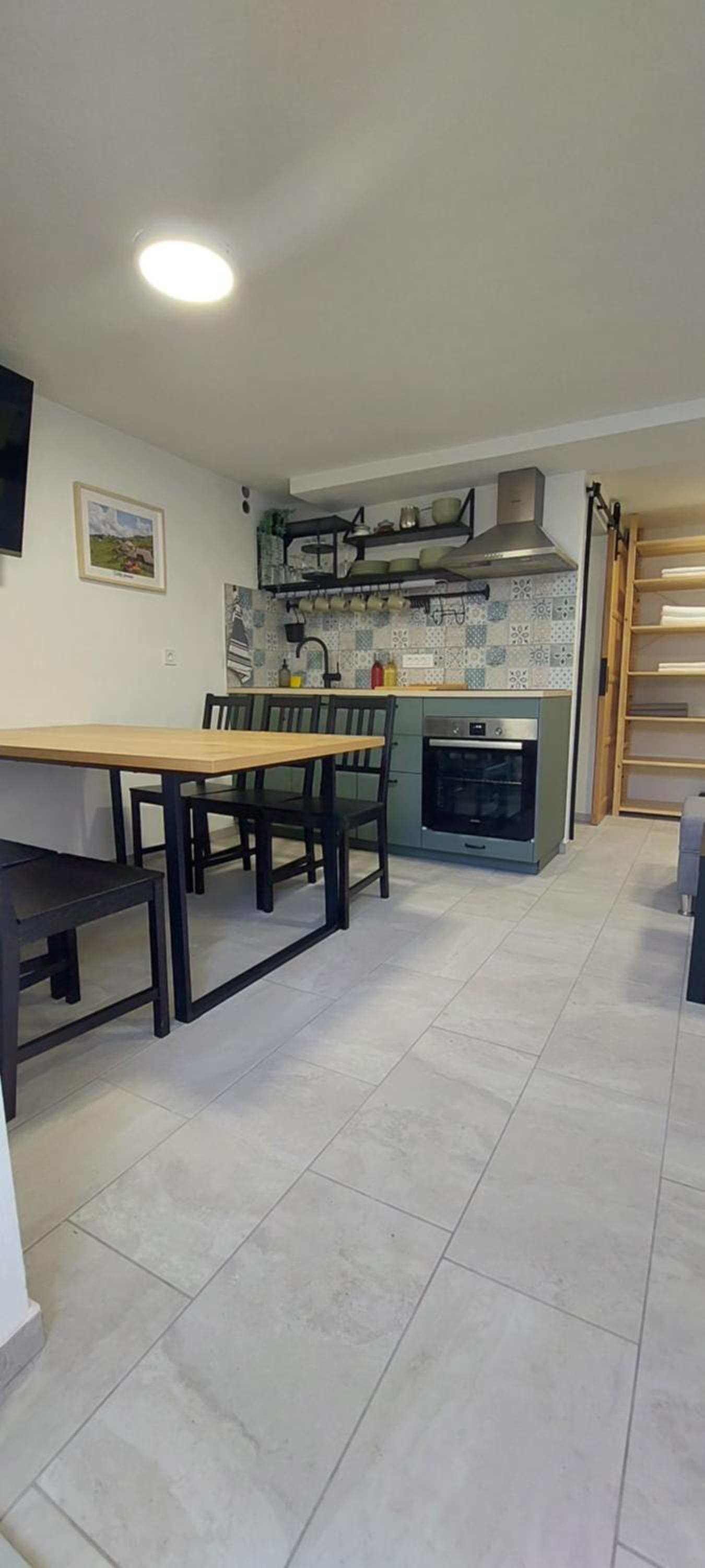 Apartment - Photo 2