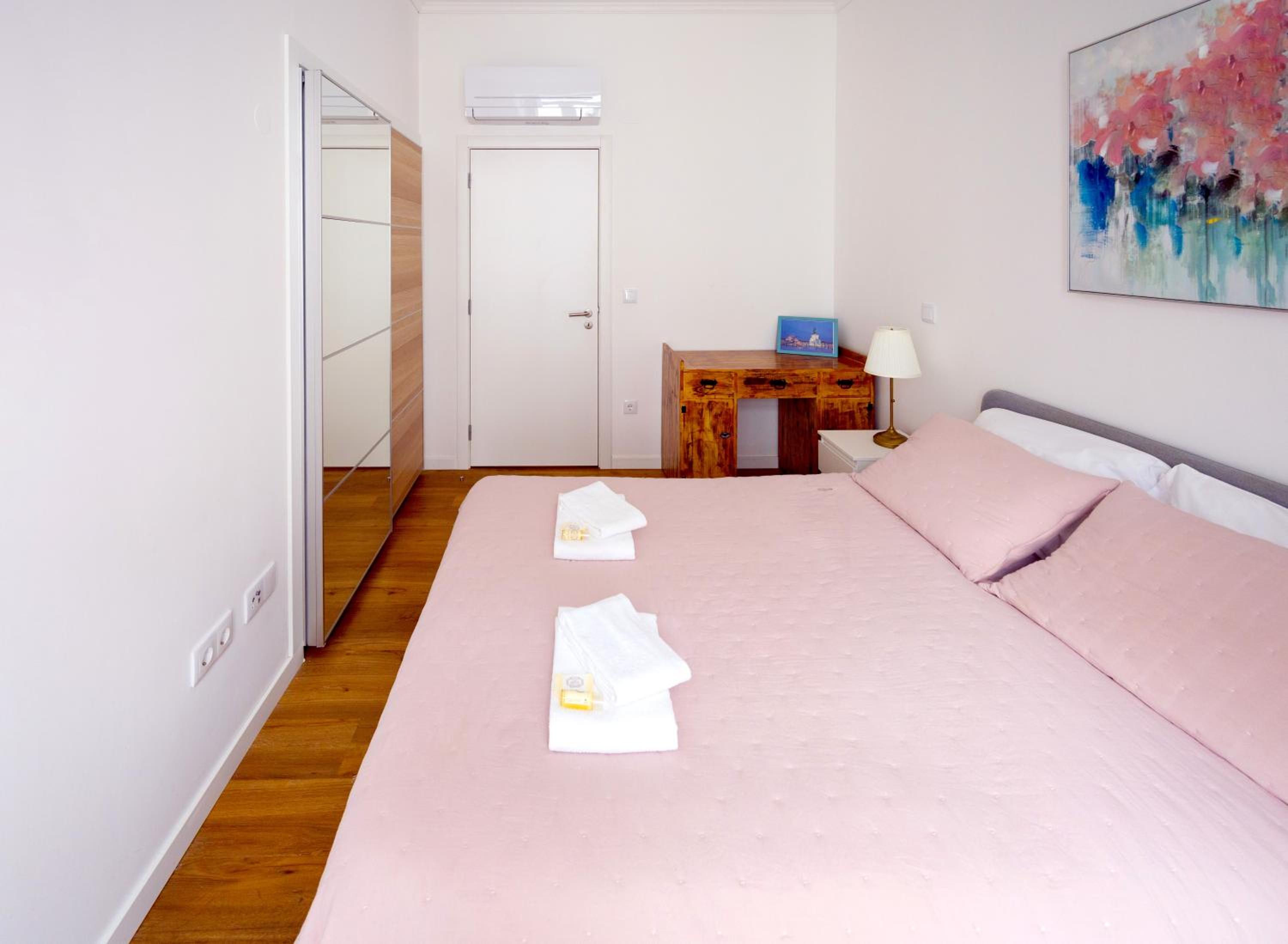 Three-Bedroom Apartment - Photo 14