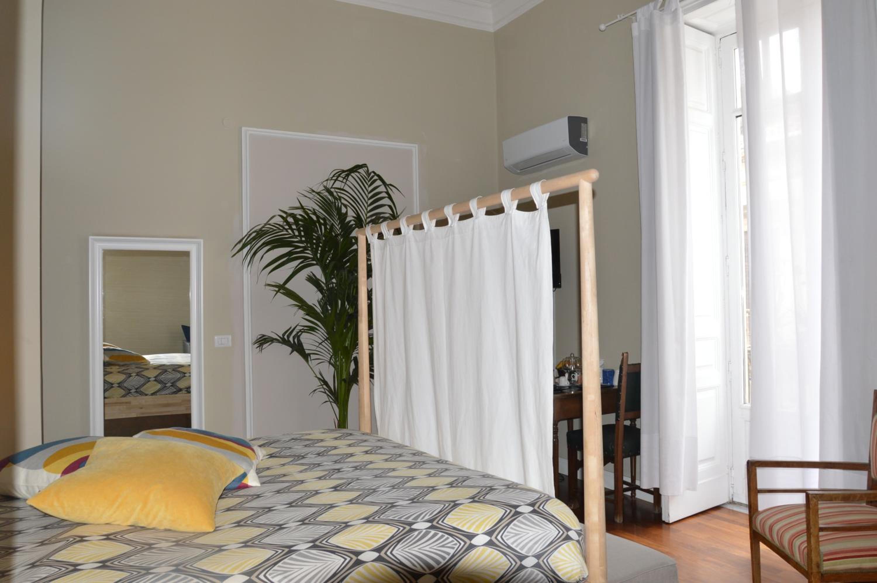 Deluxe Family Room photo 2
