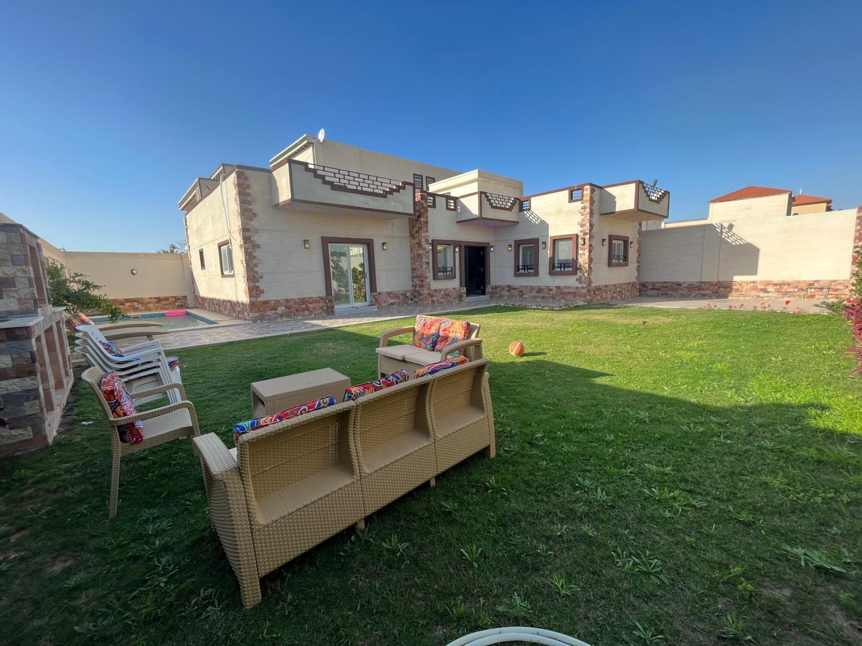 Three-Bedroom Villa photo 2