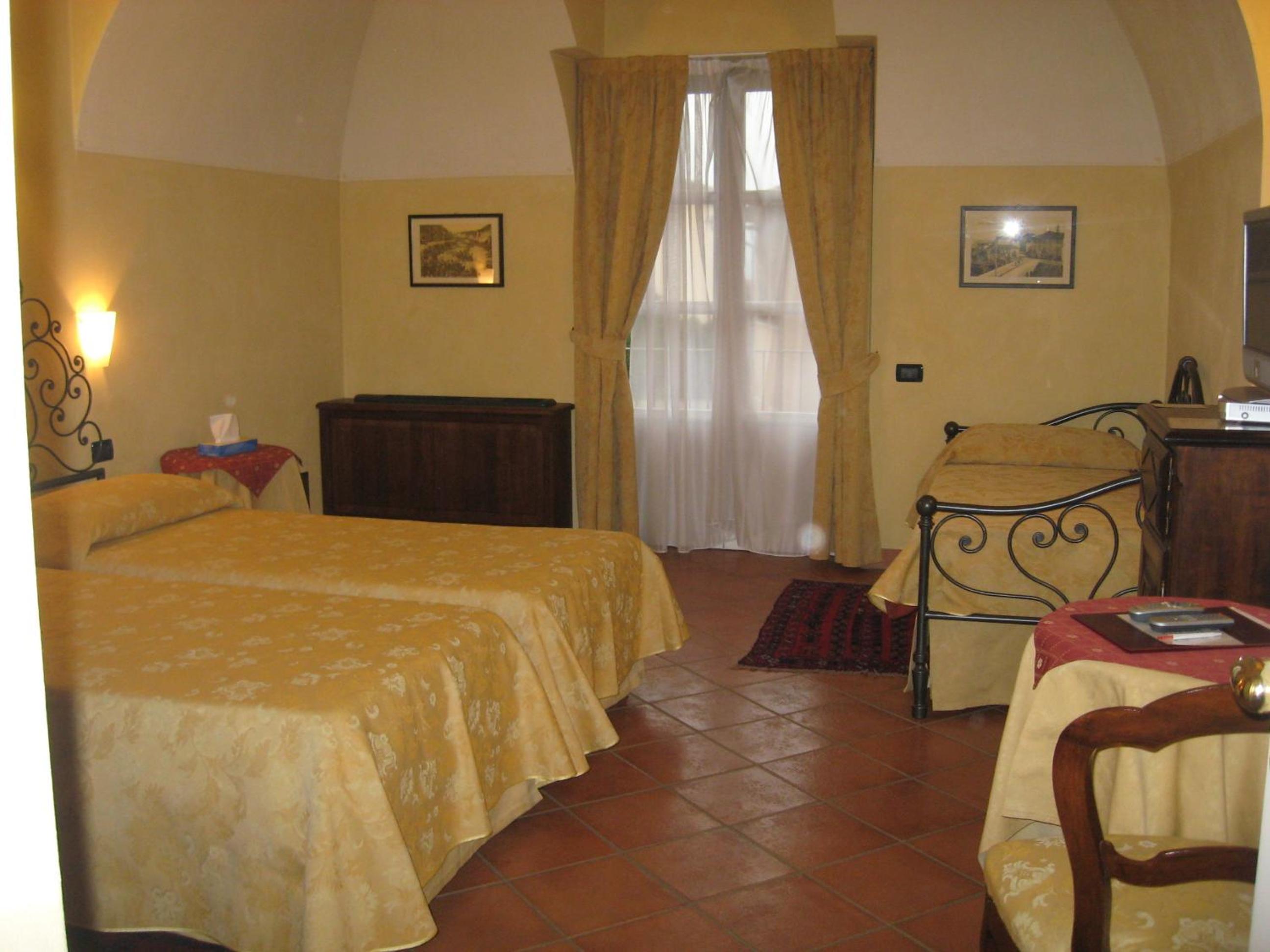 Triple Room - Photo 5