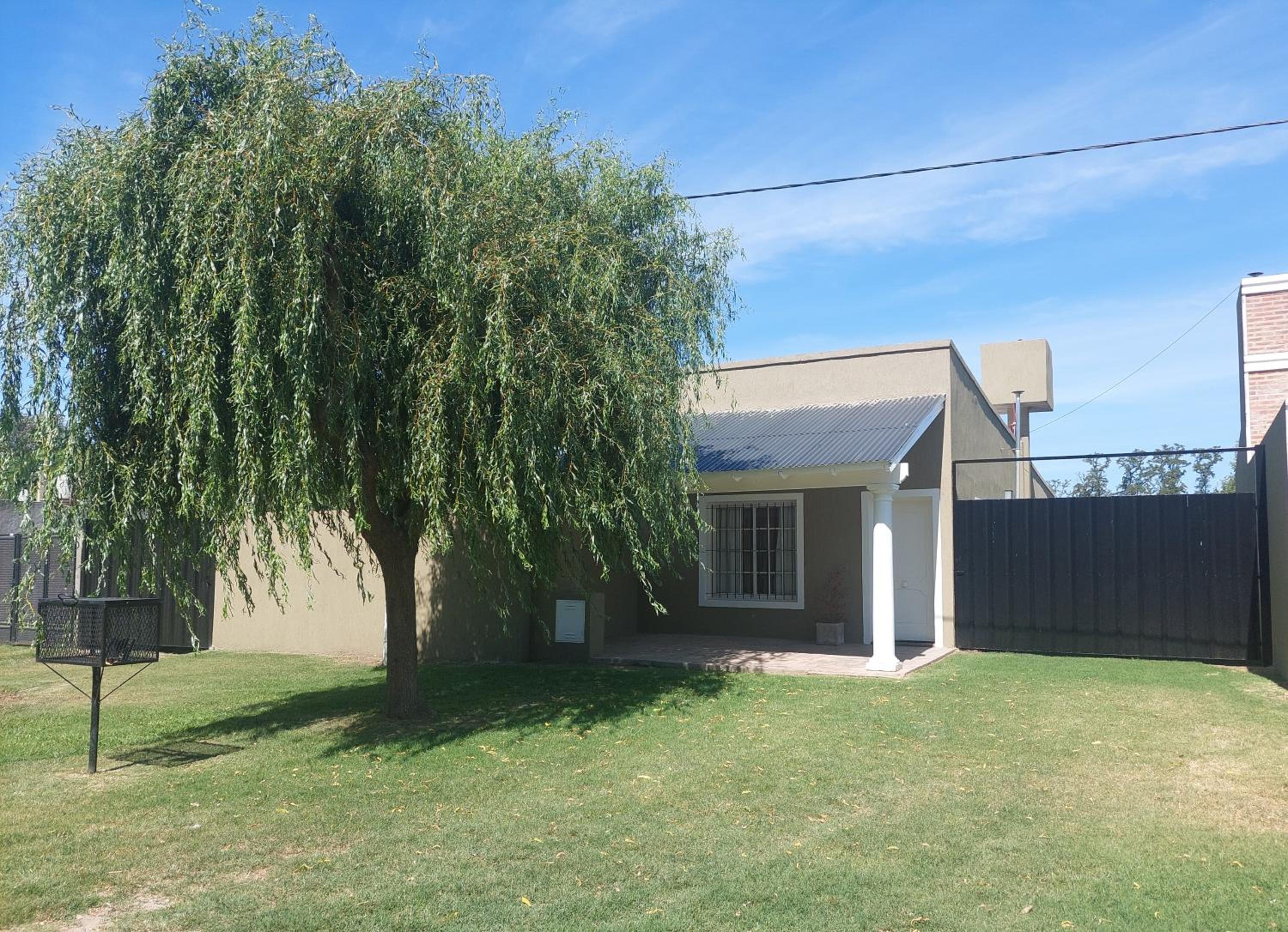 Two-Bedroom House photo 3