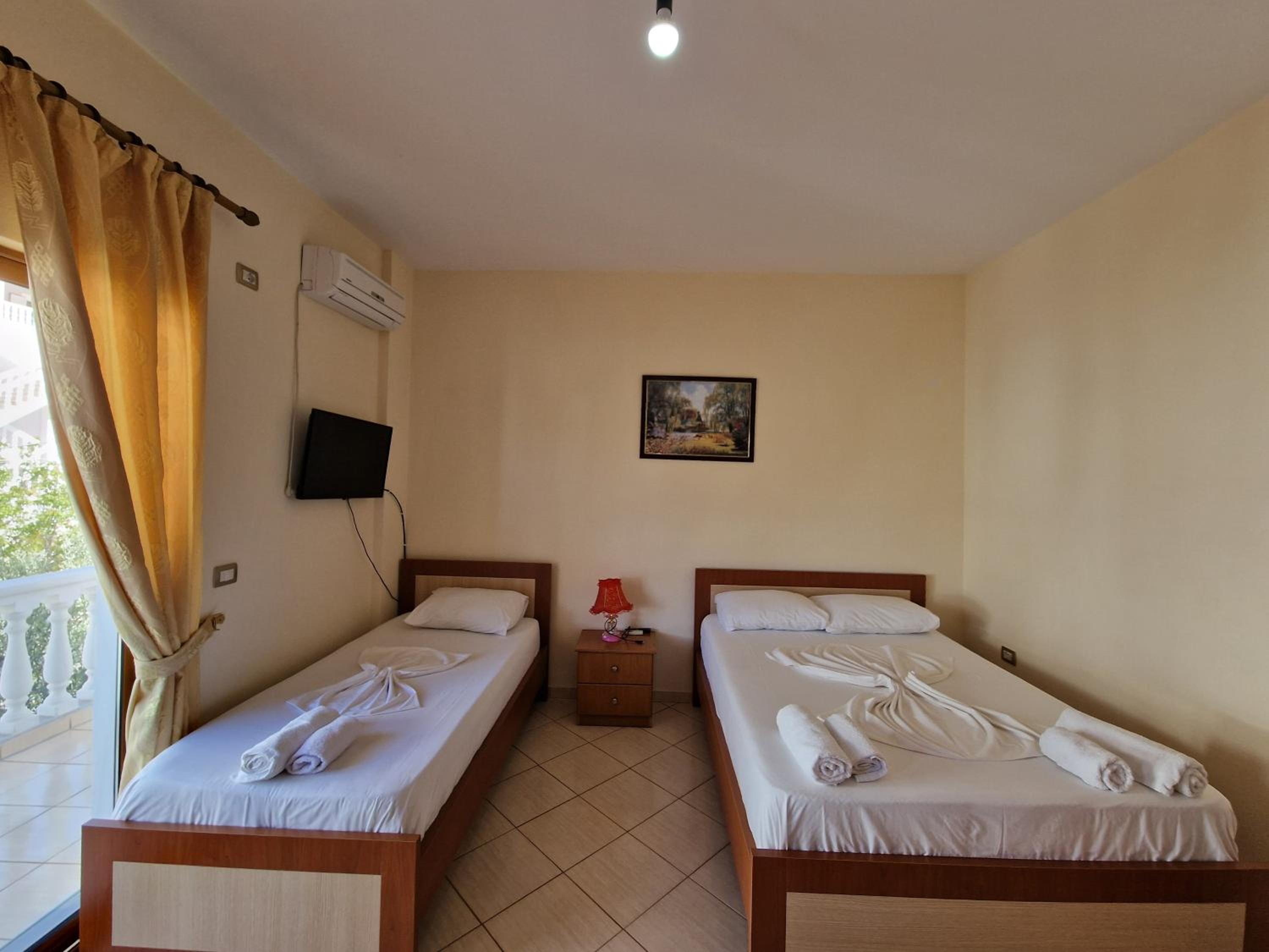 Classic Triple Room