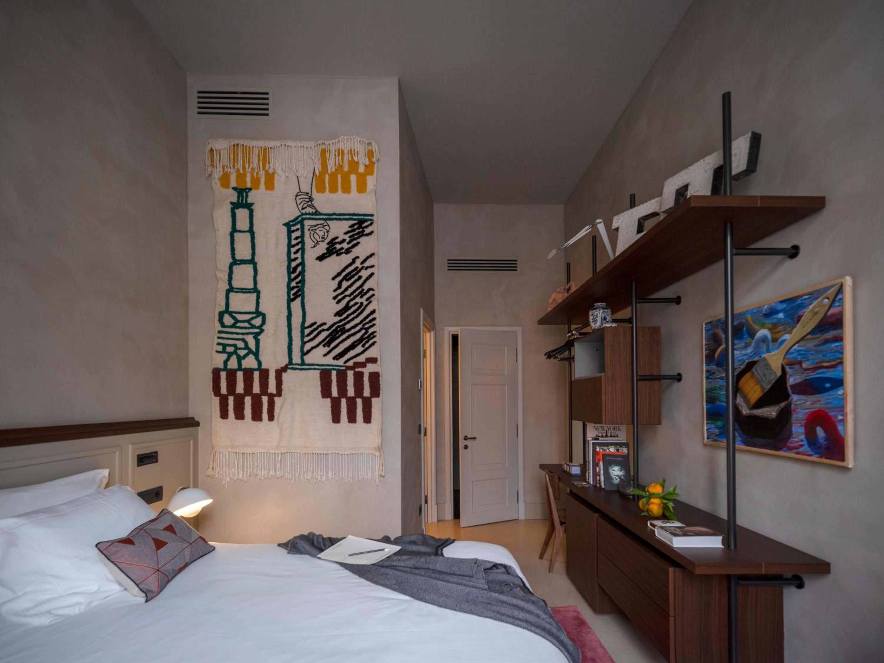 Standard Double Room - Photo 15
