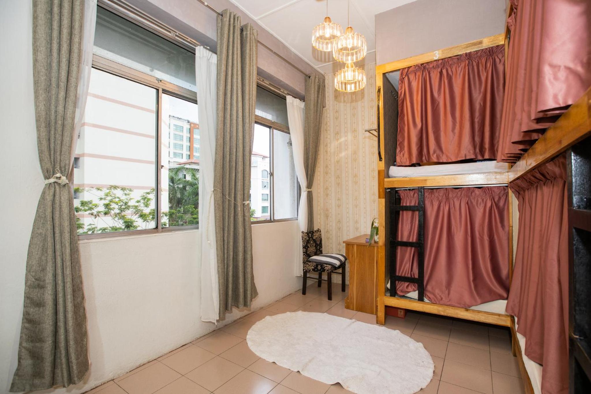 Bed in 4-Bed Dormitory Room photo 1