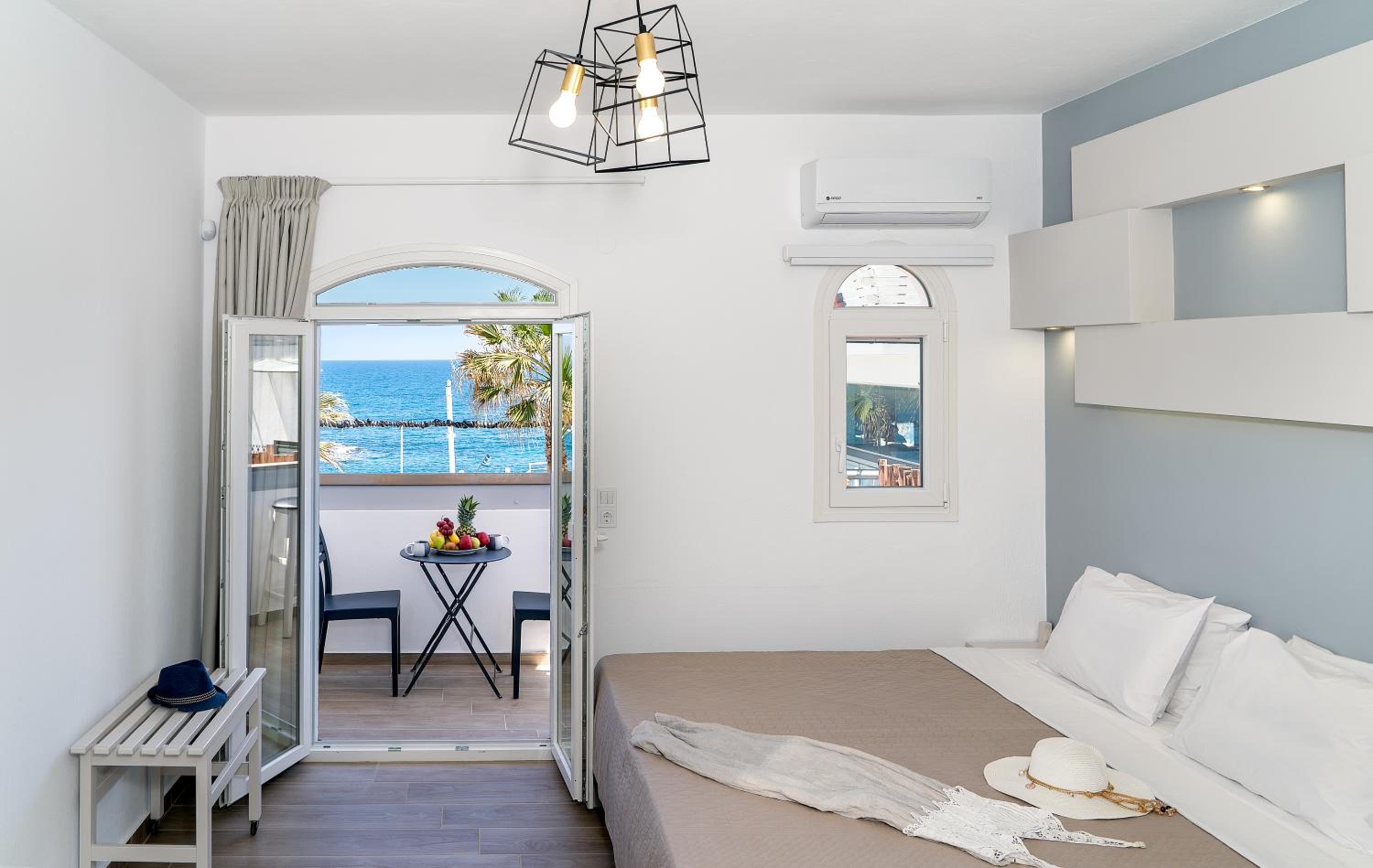 Studio with Sea View
