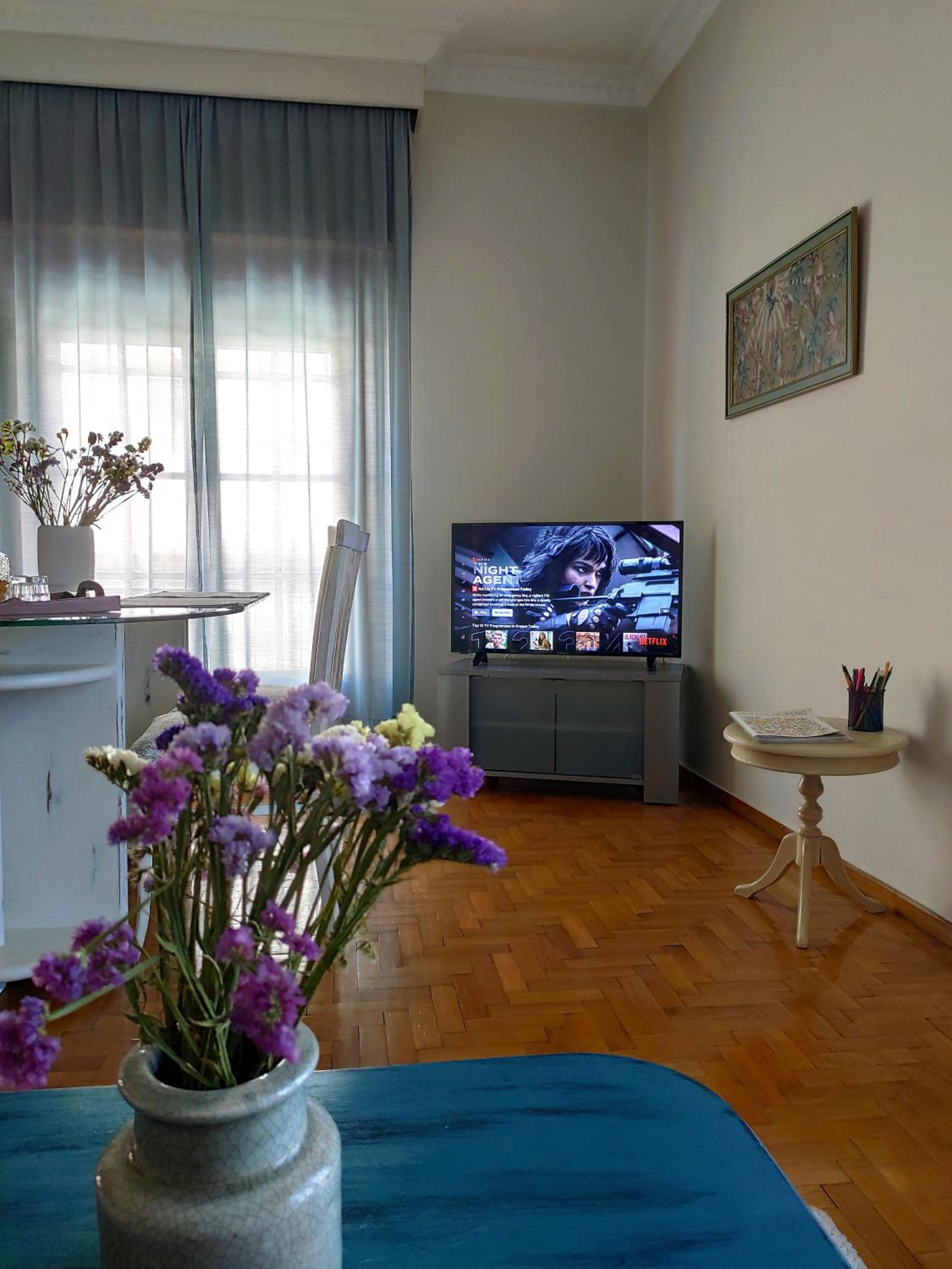 Apartment with Balcony - Photo 24