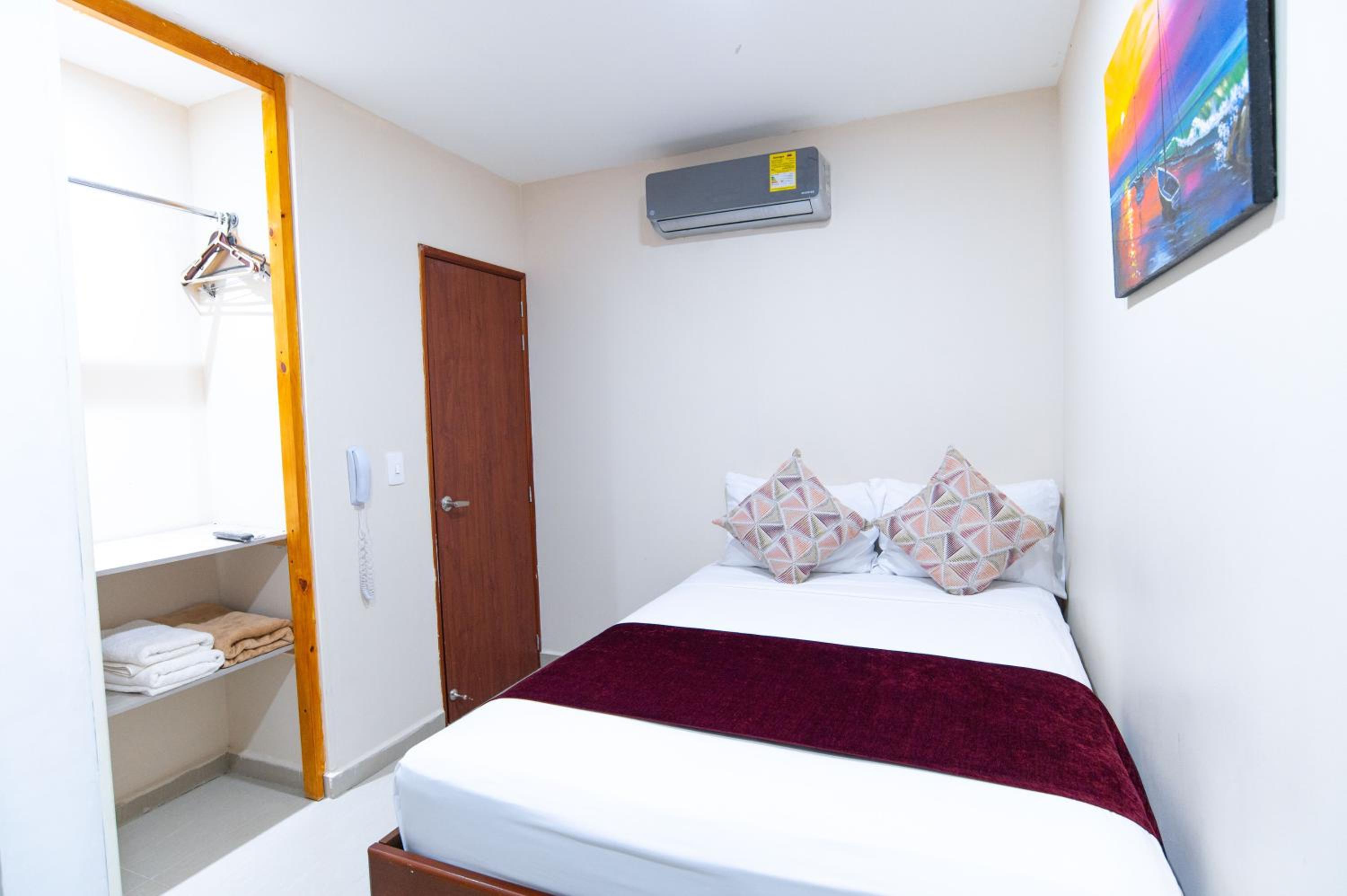 Standard Single Room photo 3