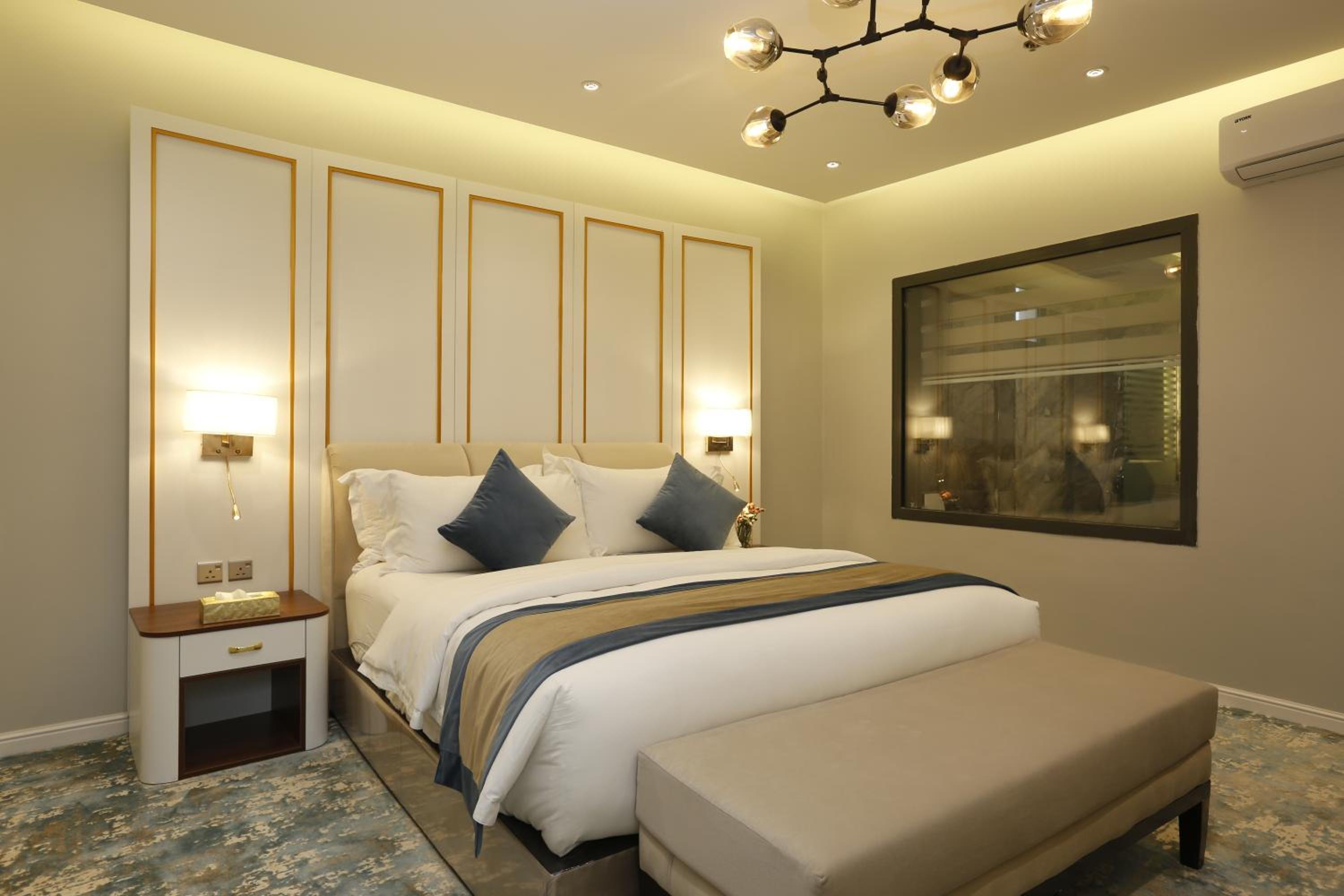 Three-Bedroom Suite photo 3