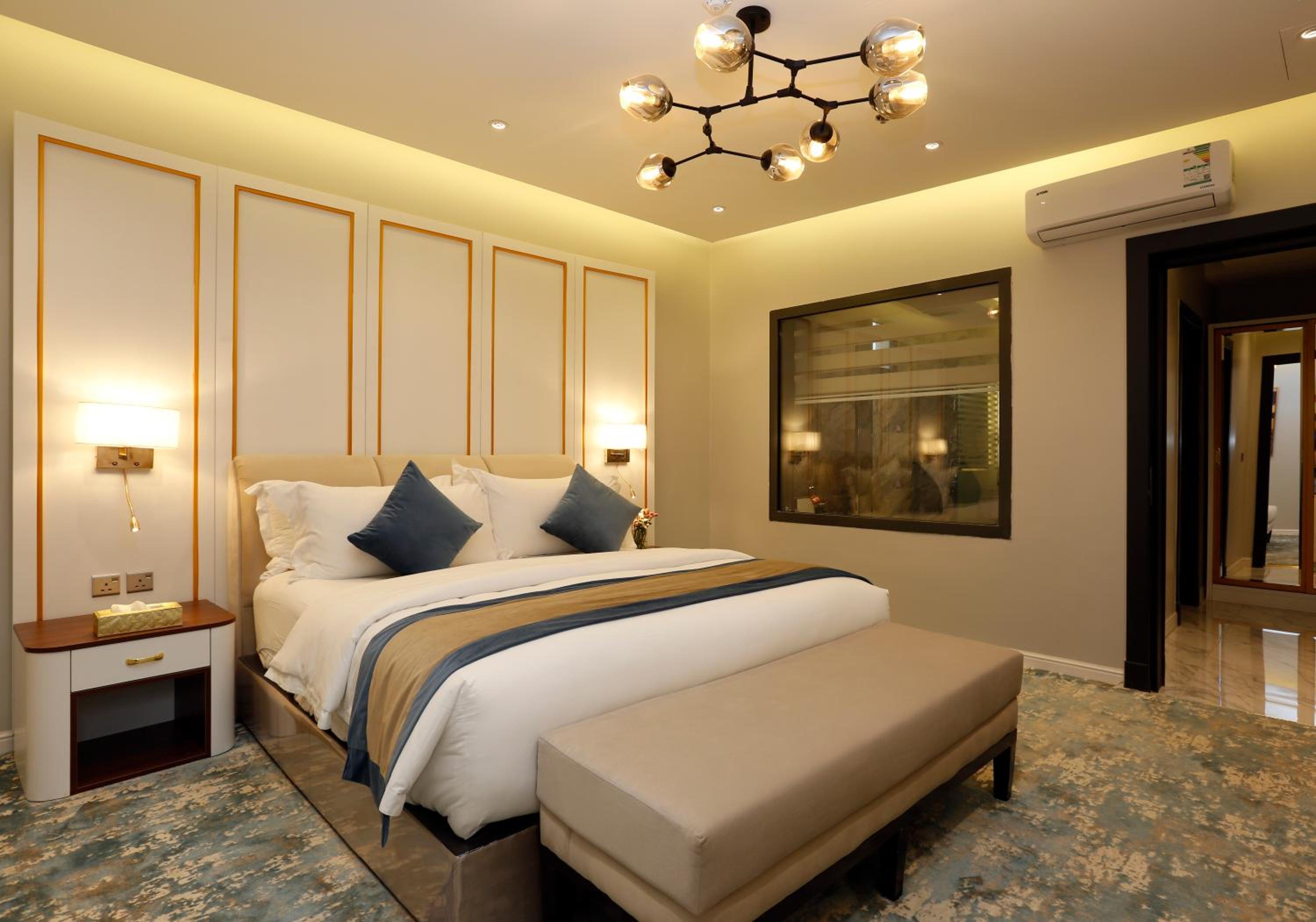 Three-Bedroom Suite photo 2