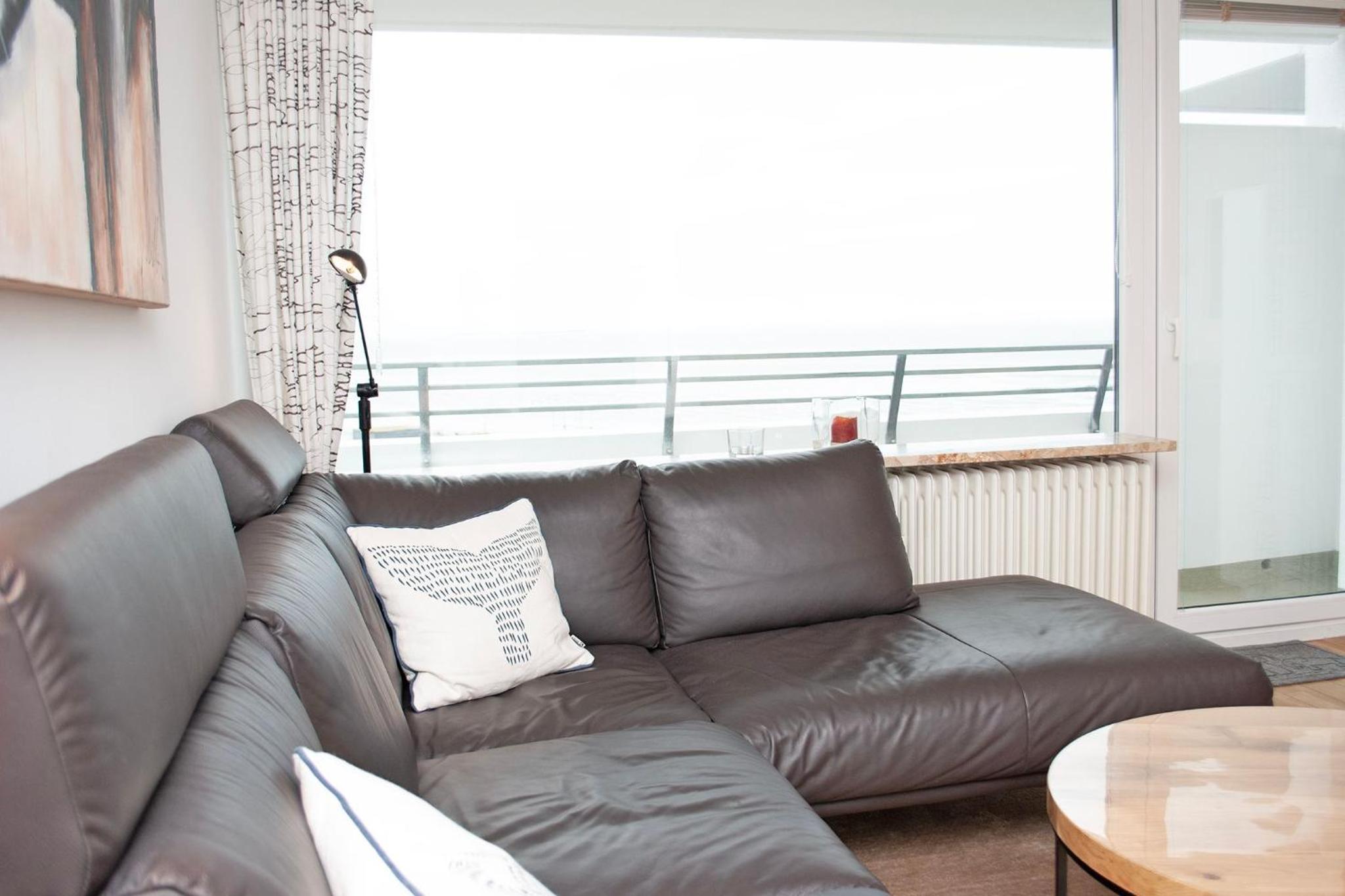 Apartment photo 2