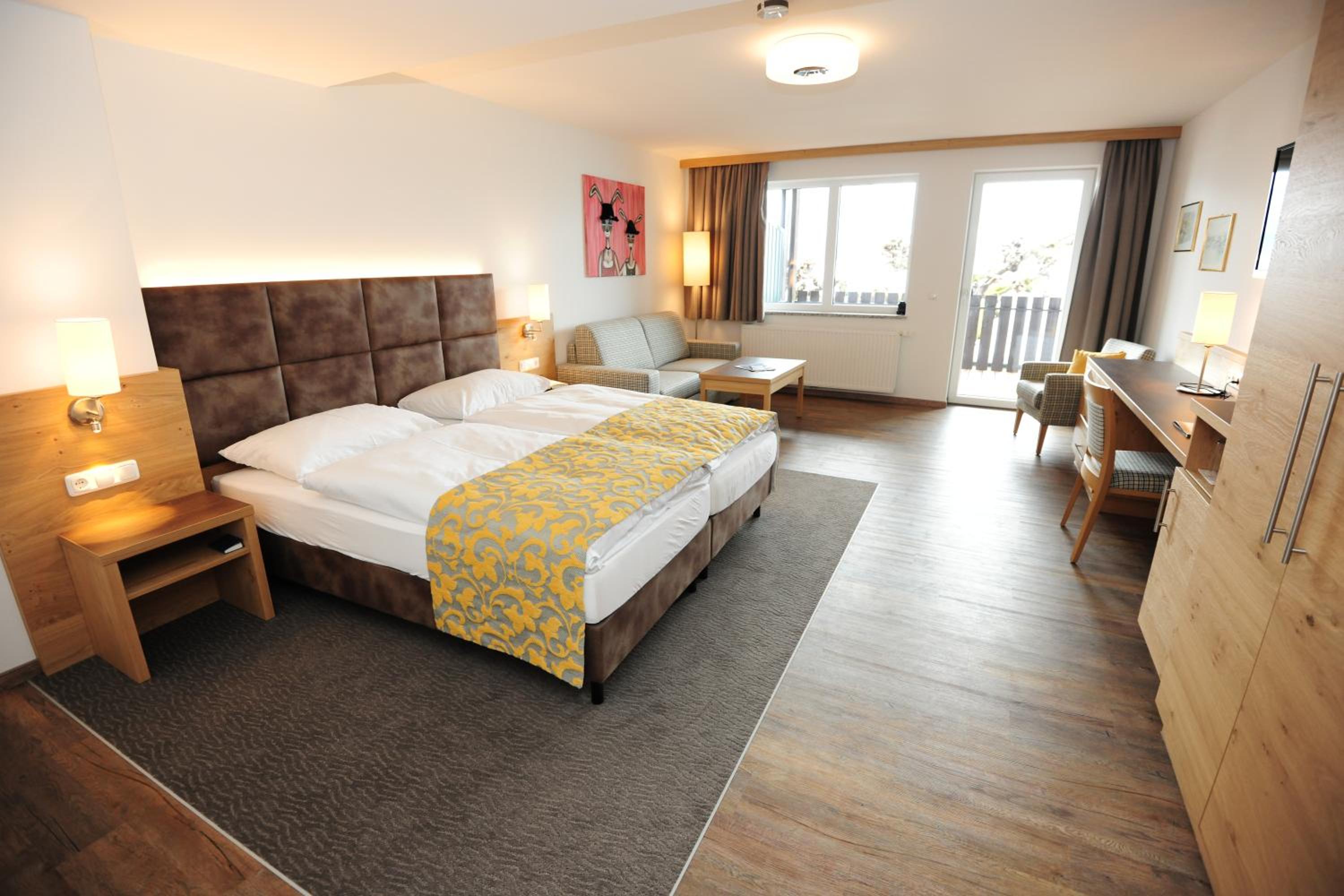 Deluxe Double Room with Lake View - Photo 1