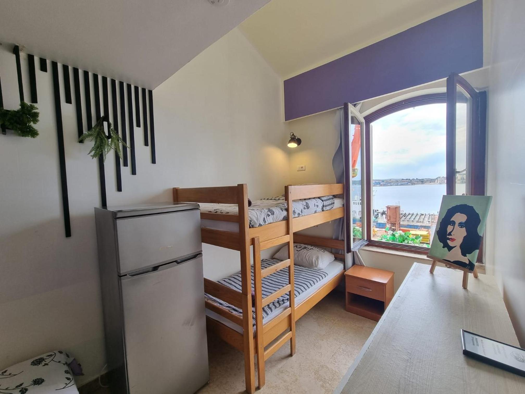 Standard Triple Room with Sea View photo 1