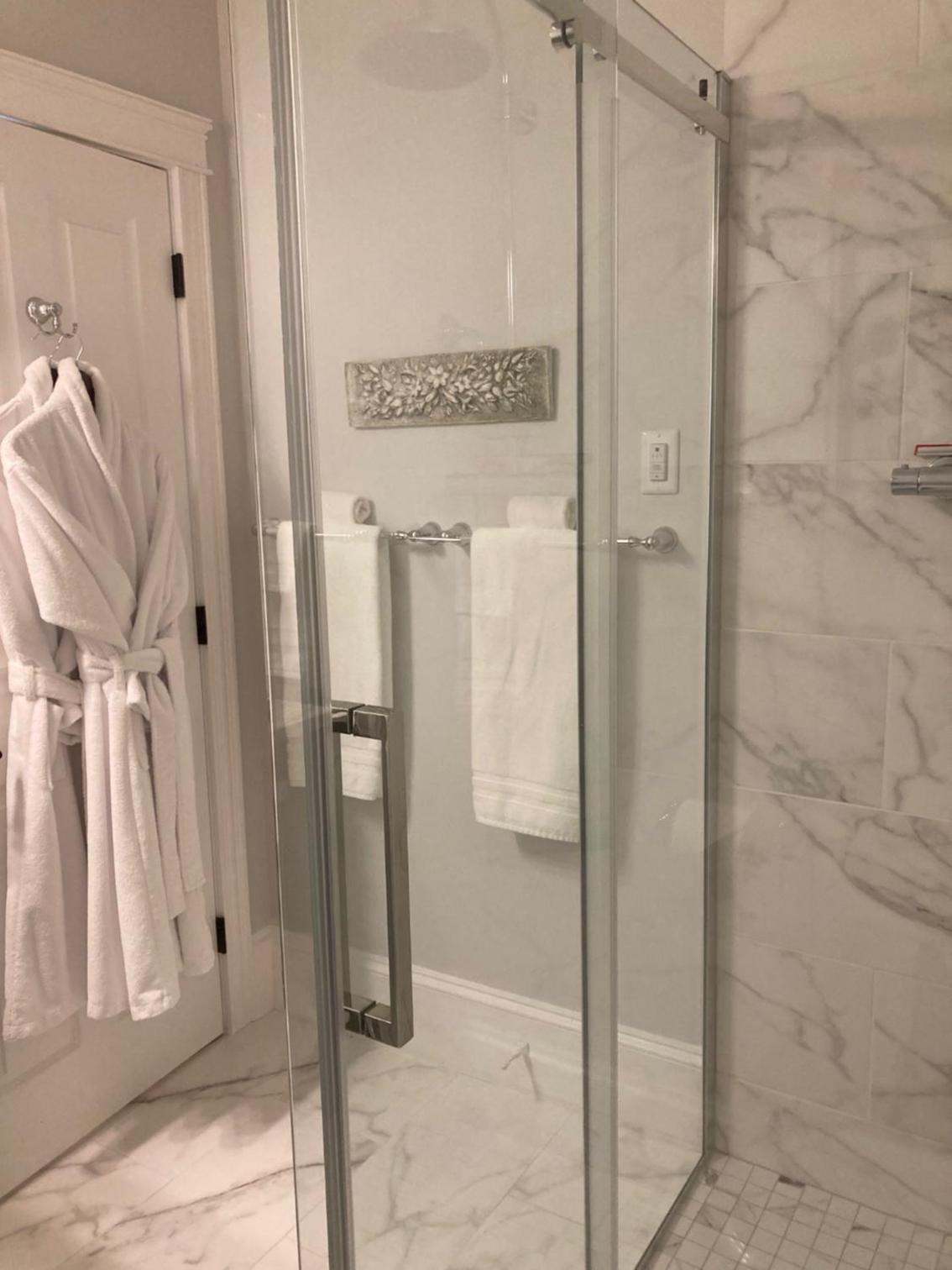 Deluxe Queen Room photo 2