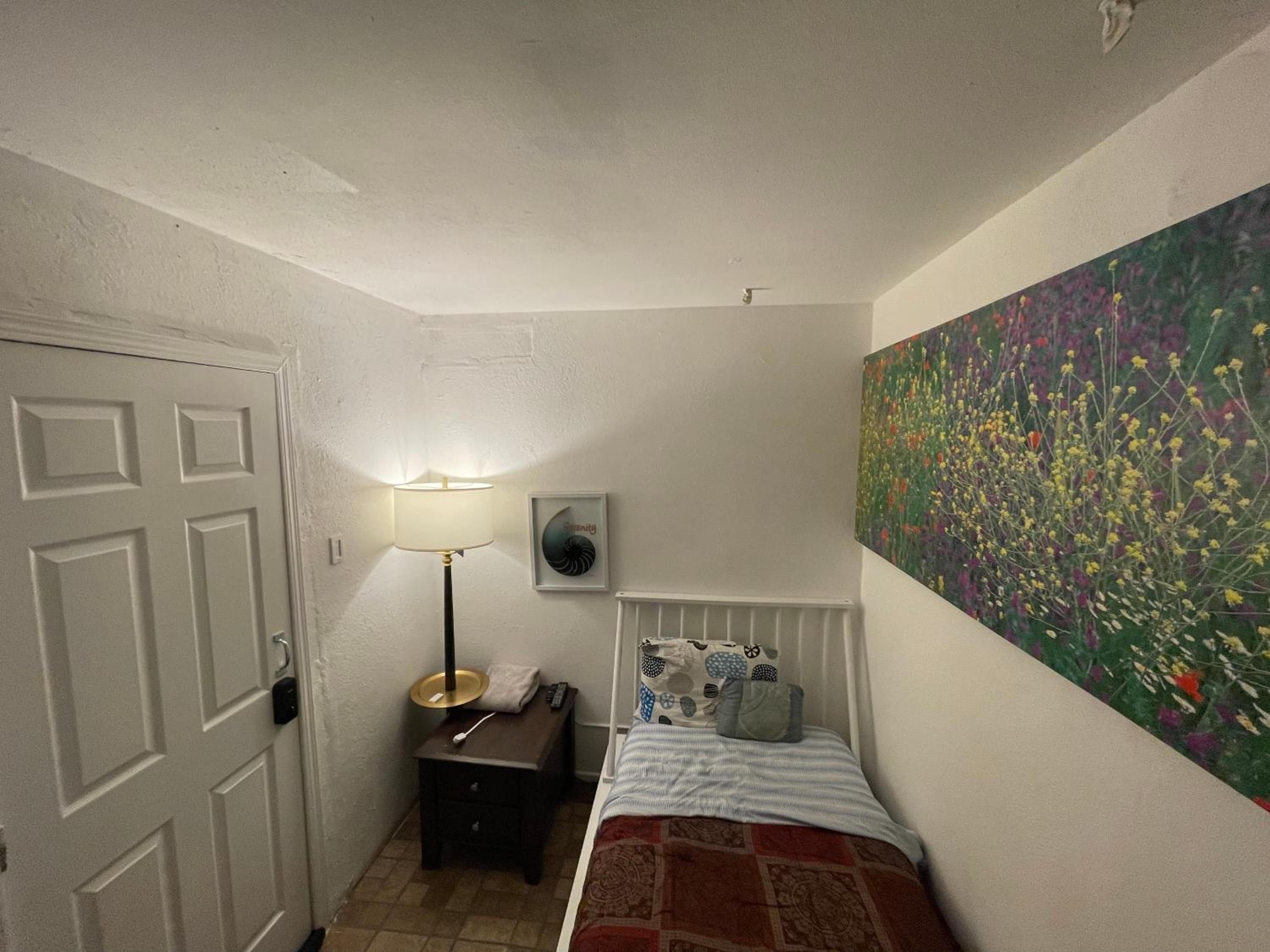 Economy Single Room