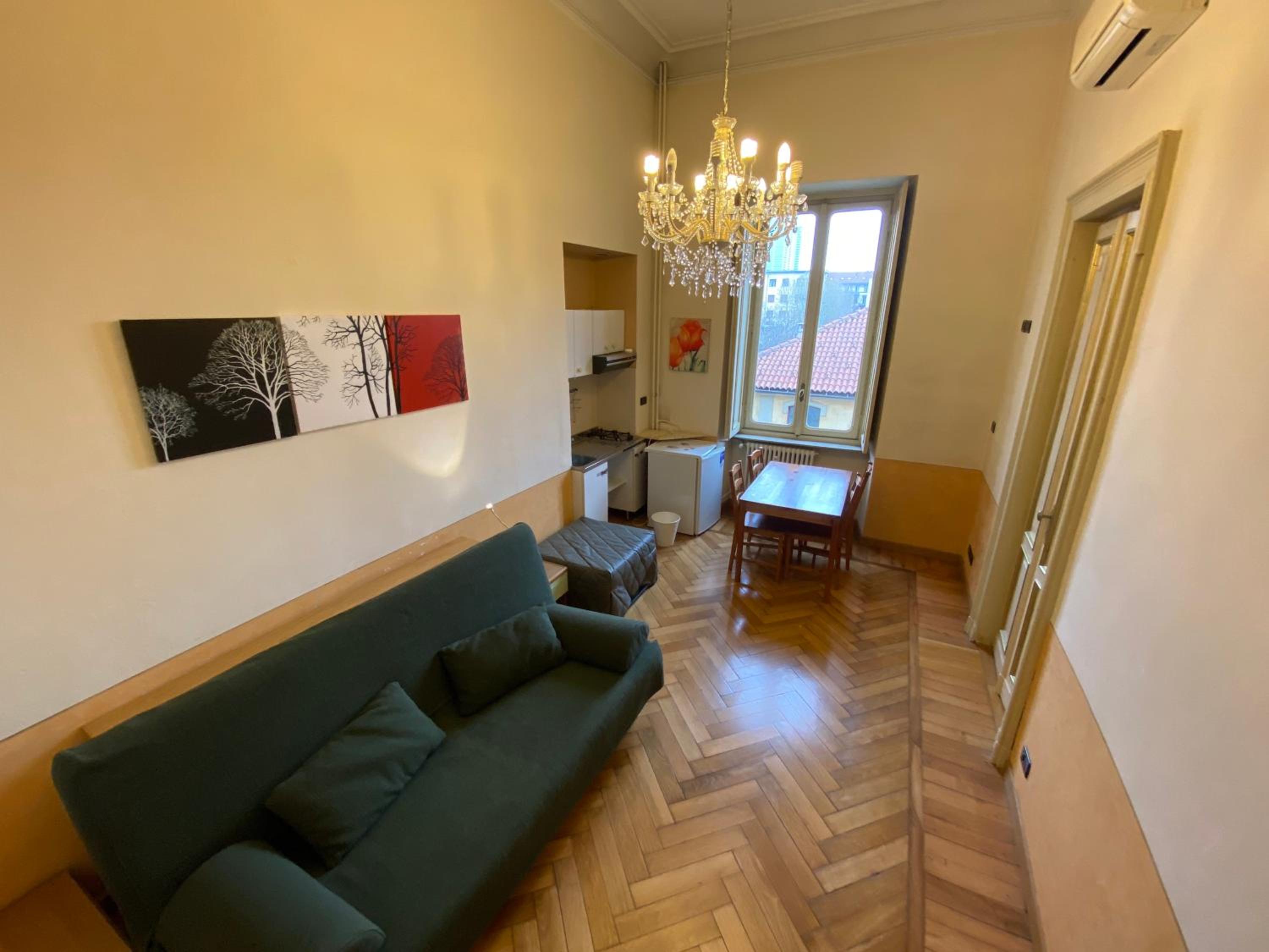One-Bedroom Apartment with Balcony - Photo 4