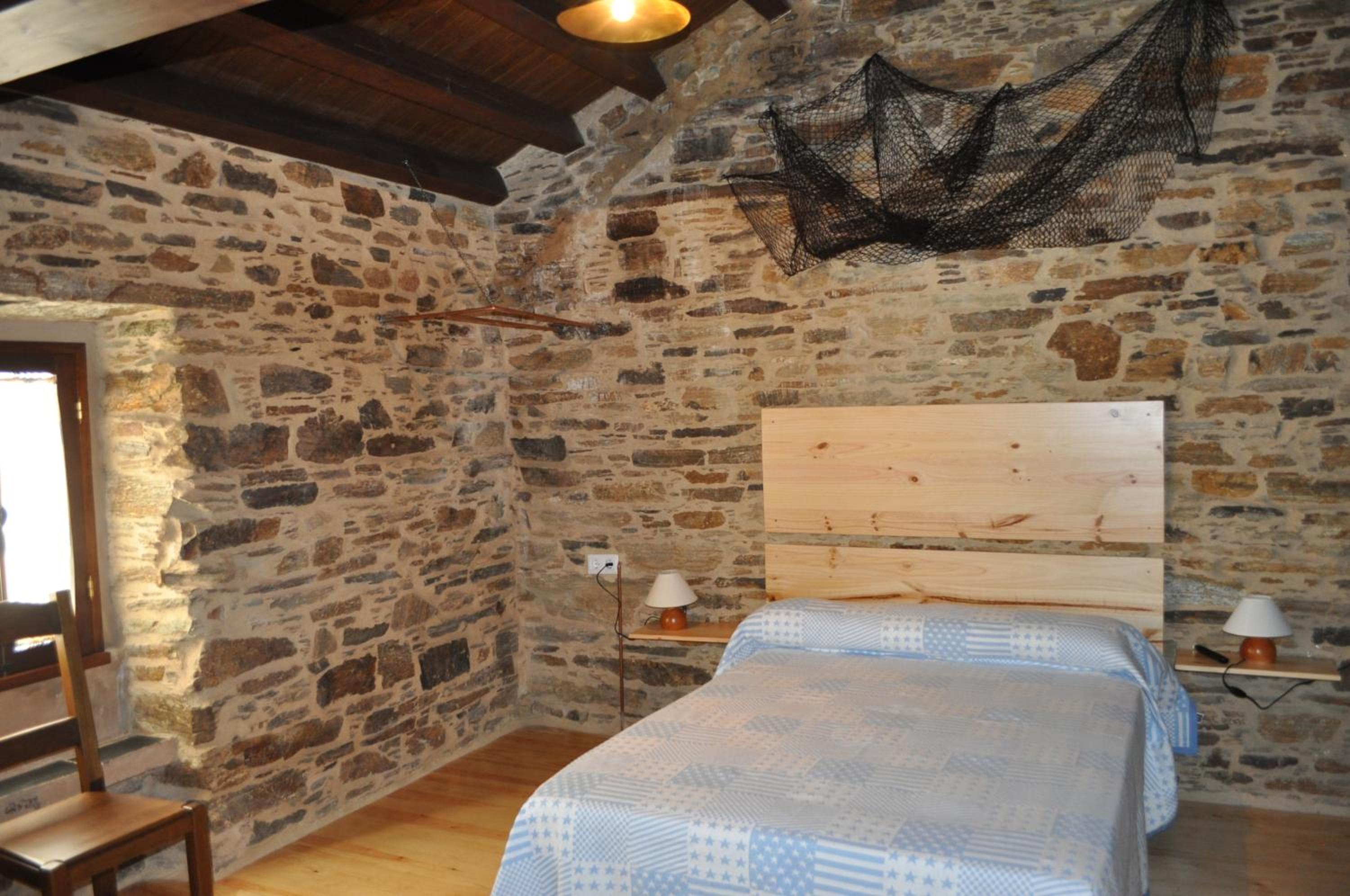 Double or Twin Room - Photo 20