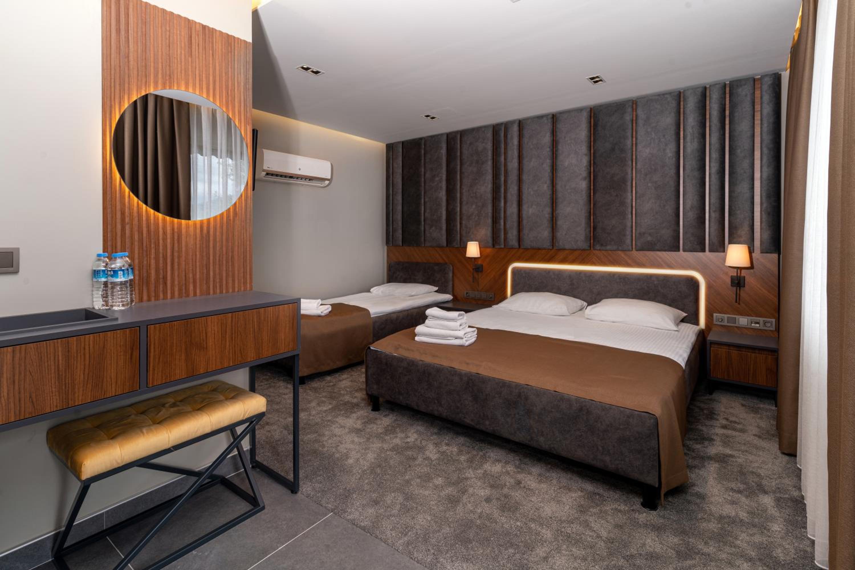 Standard Triple Room - Photo 7