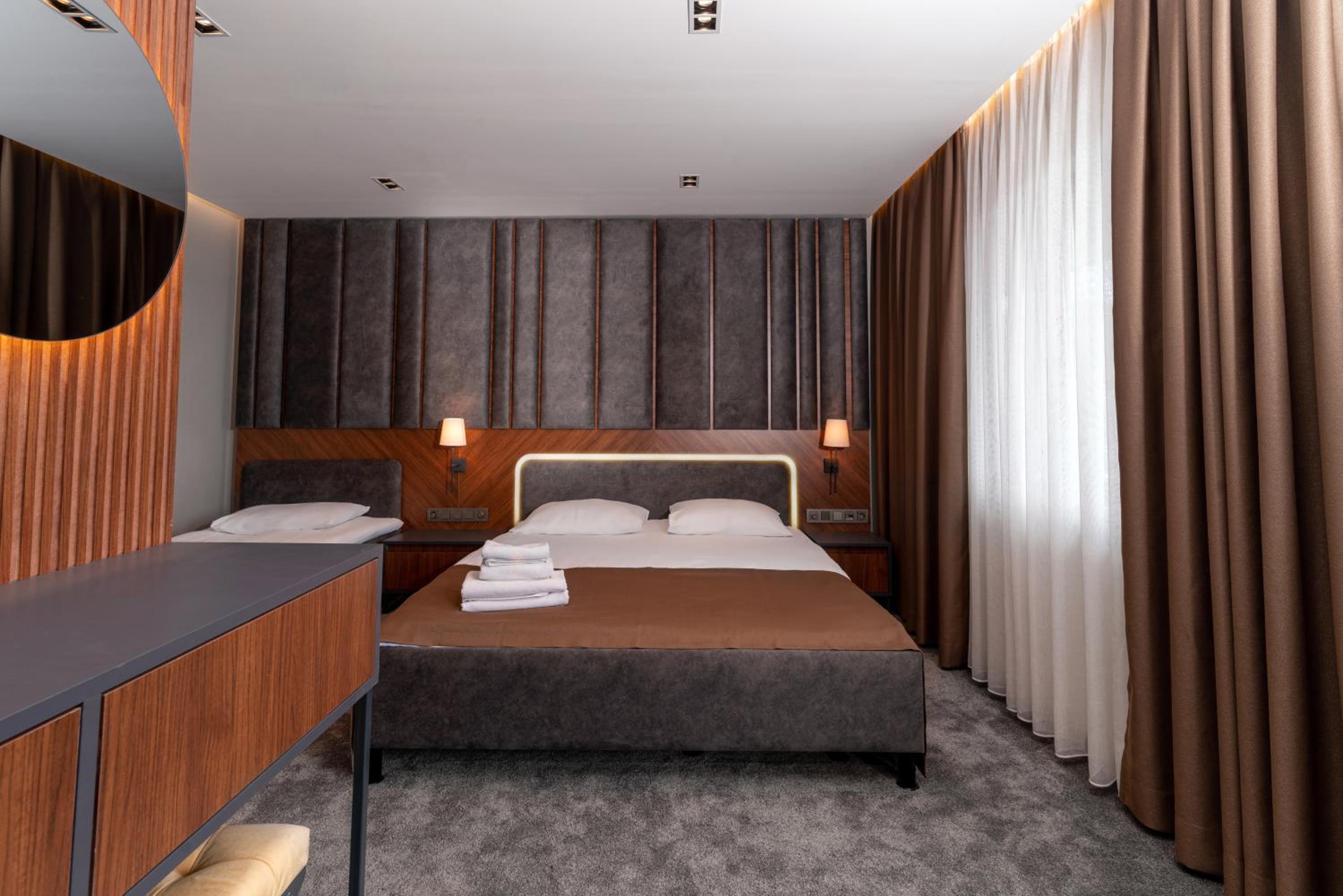 Standard Triple Room - Photo 5
