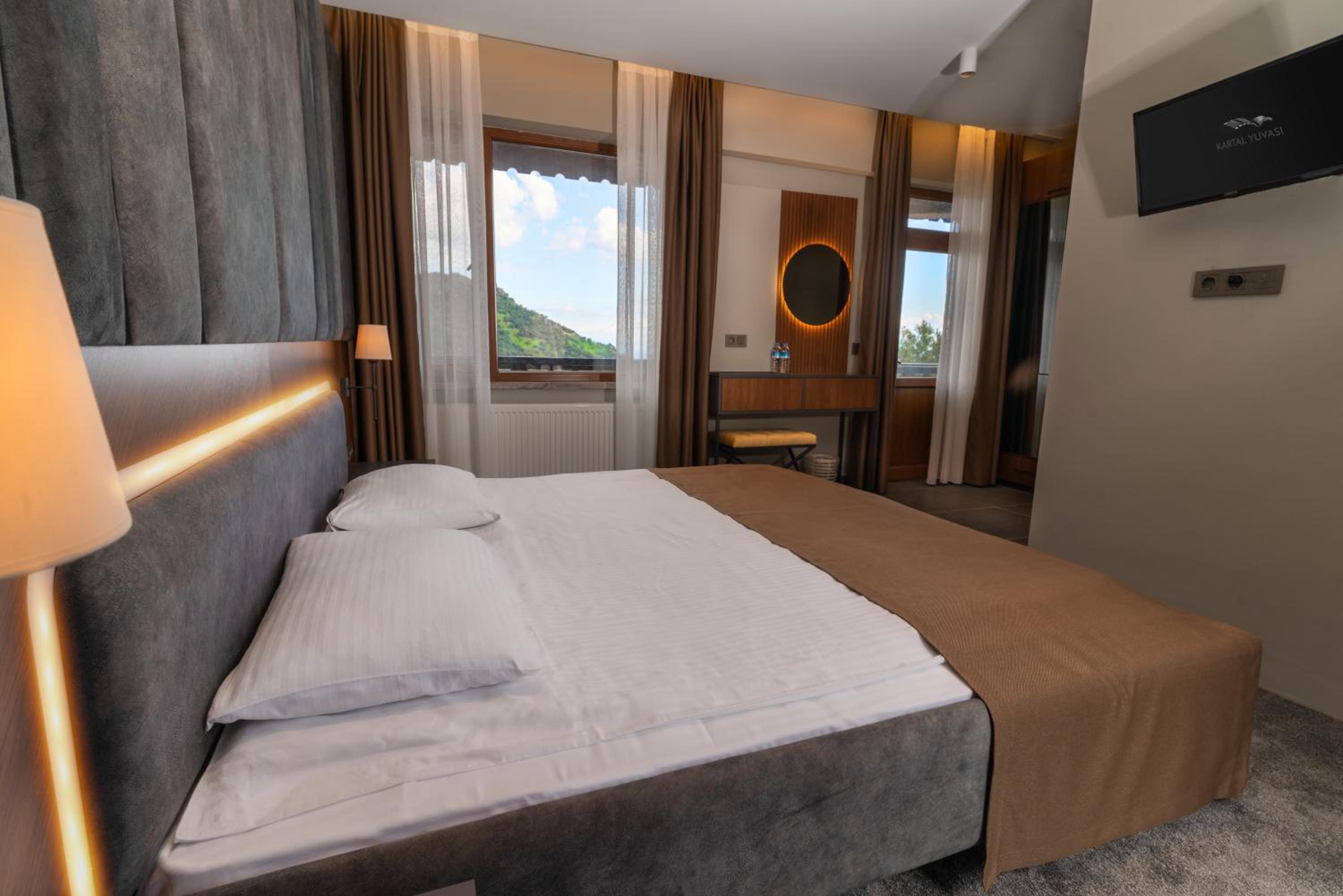 Standard Double Room - Photo 7