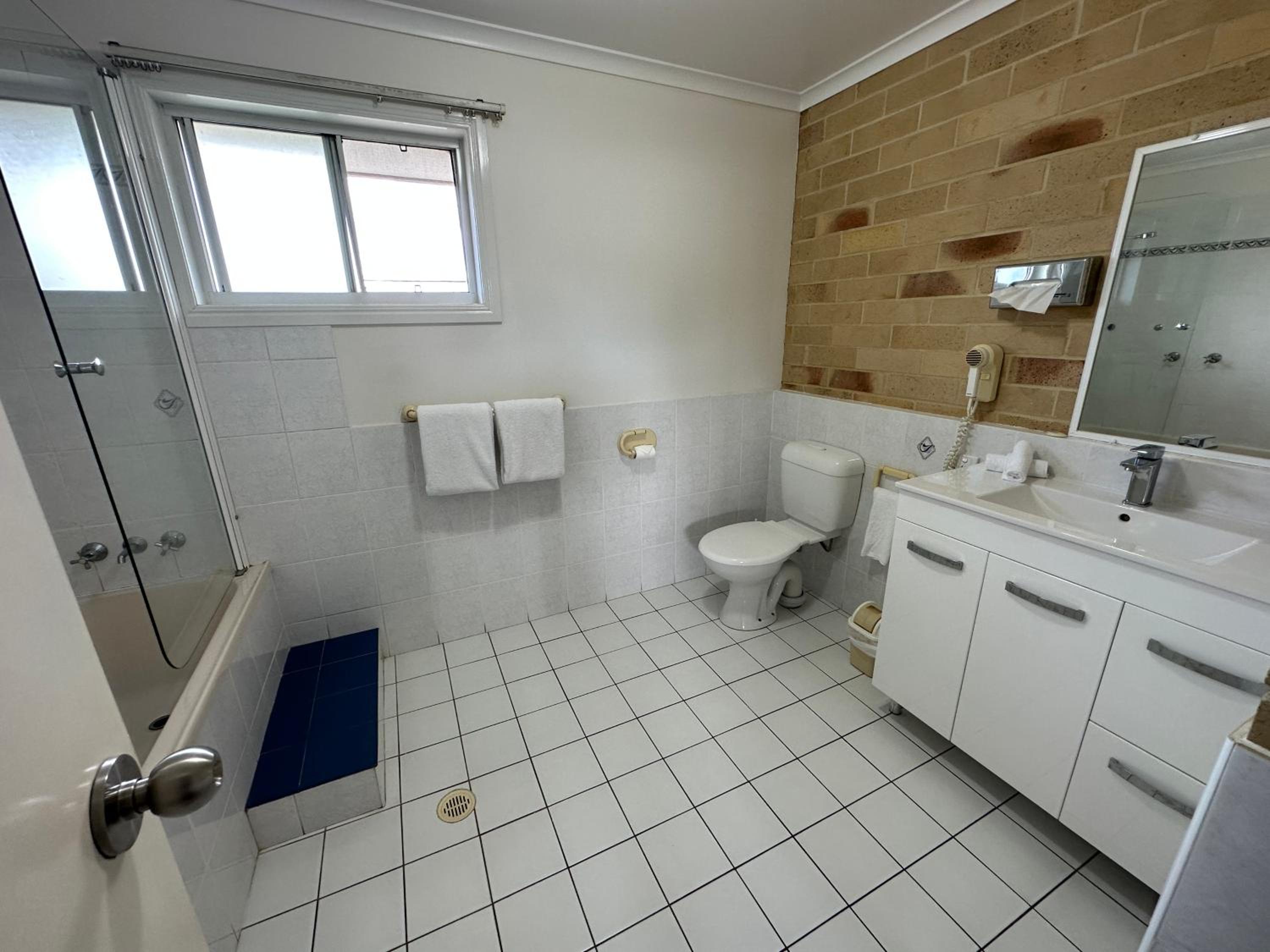 Executive Queen Room - Photo 5