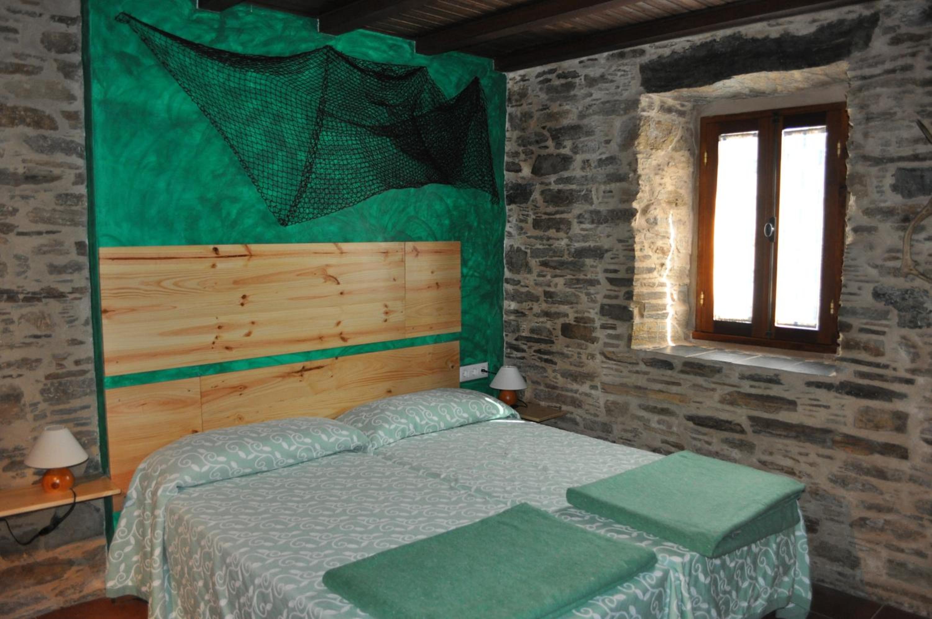 Double or Twin Room - Photo 7