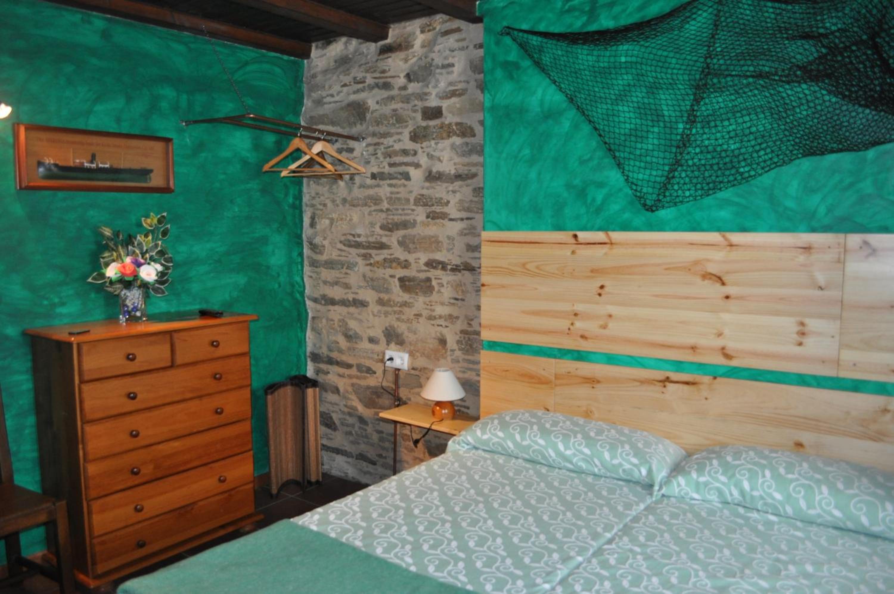 Double or Twin Room - Photo 8