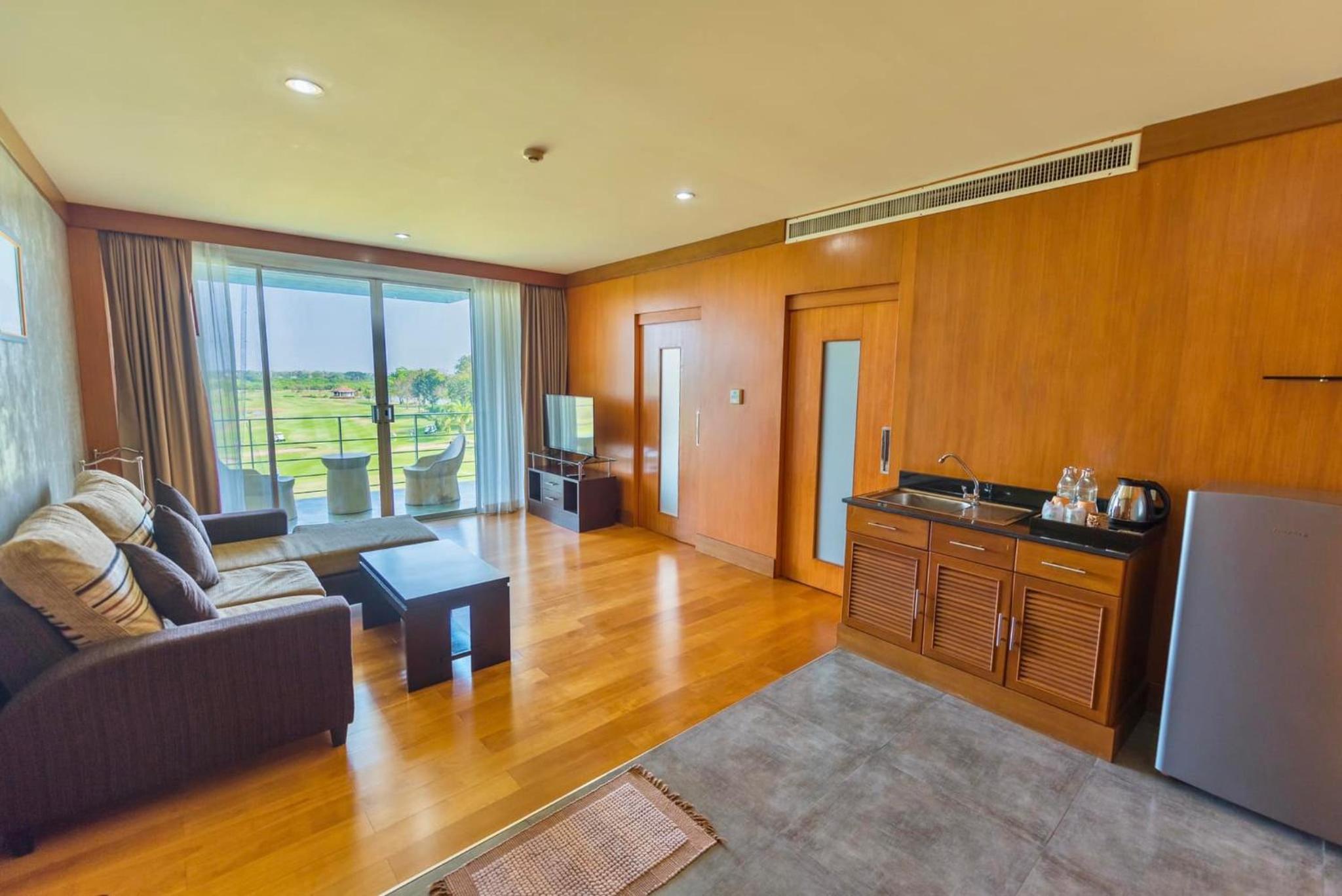 Suite with Balcony photo 3