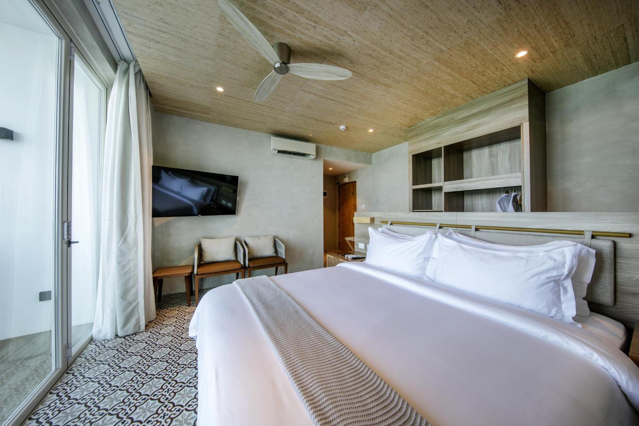King Room with Sea View photo 1