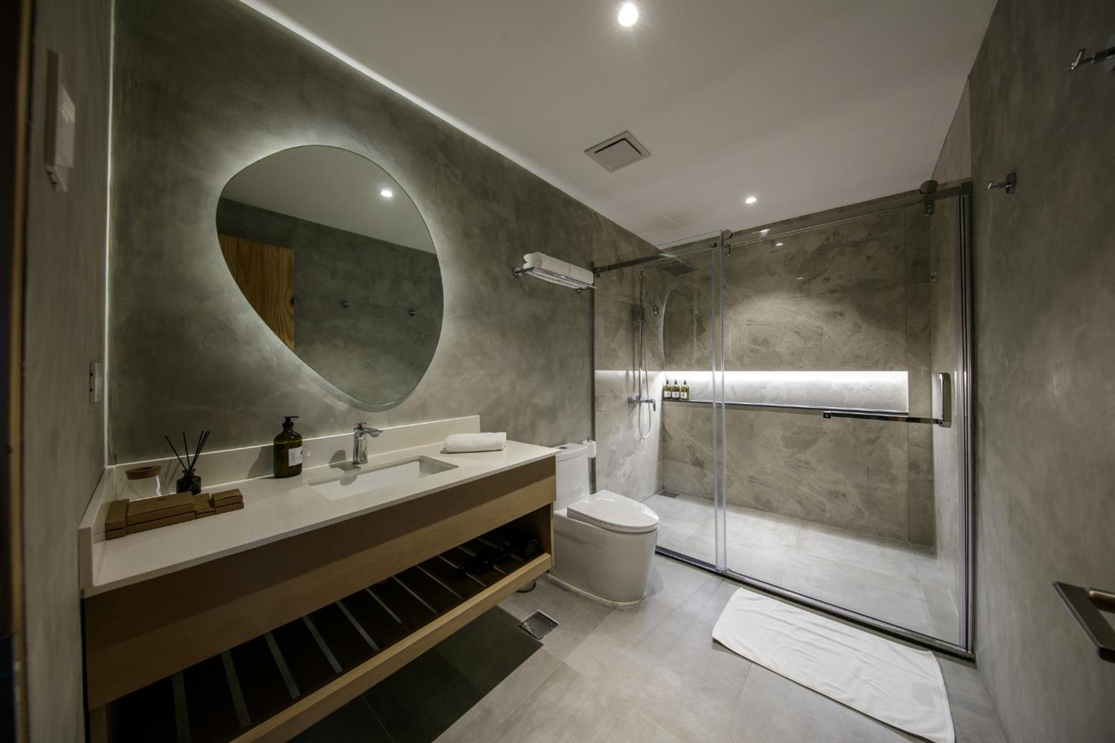 Deluxe Double or Twin Room with Sea View photo 3