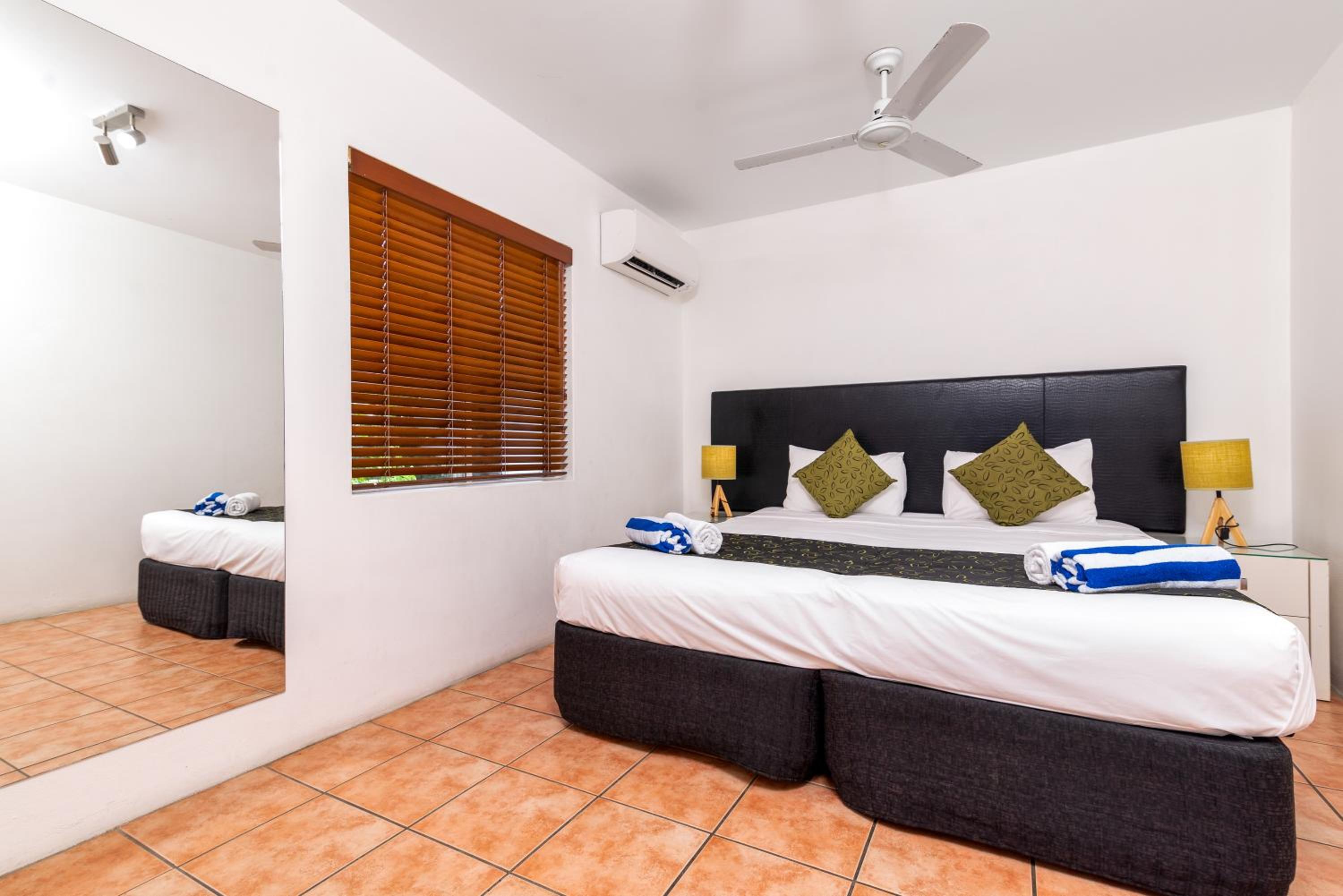 Two-Bedroom Suite - Photo 2