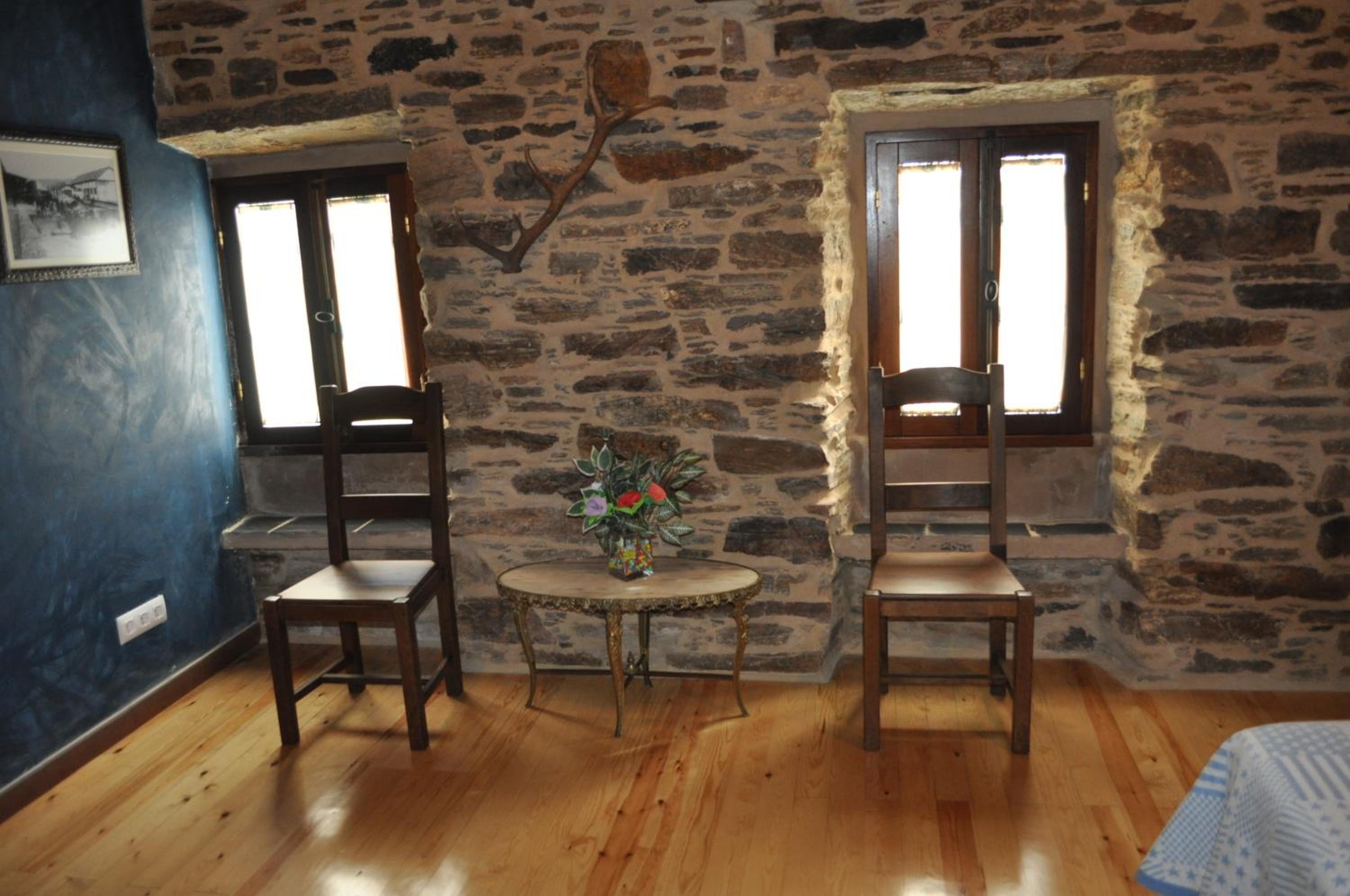 Double or Twin Room - Photo 22