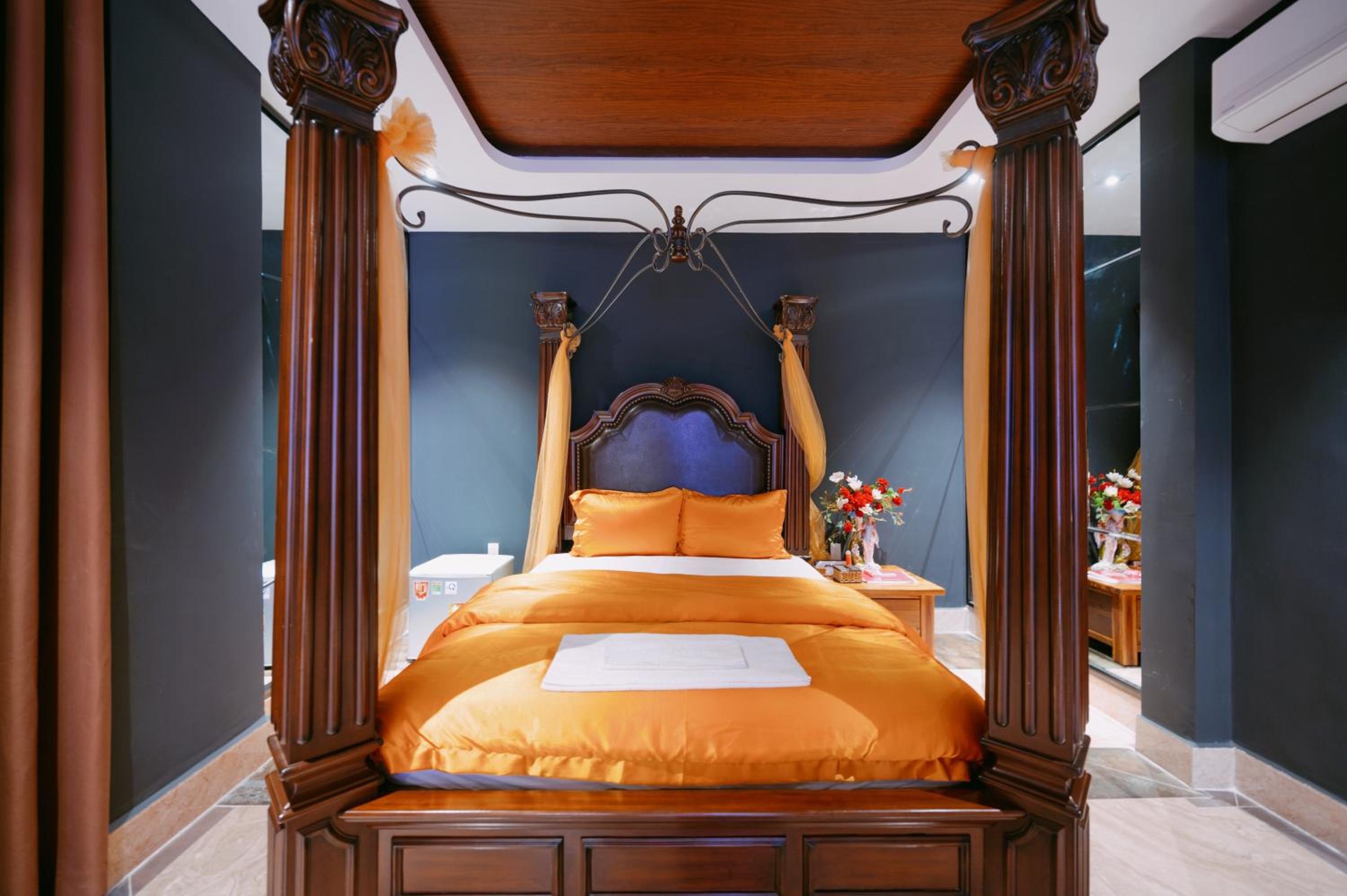 Deluxe Double Room with Bath