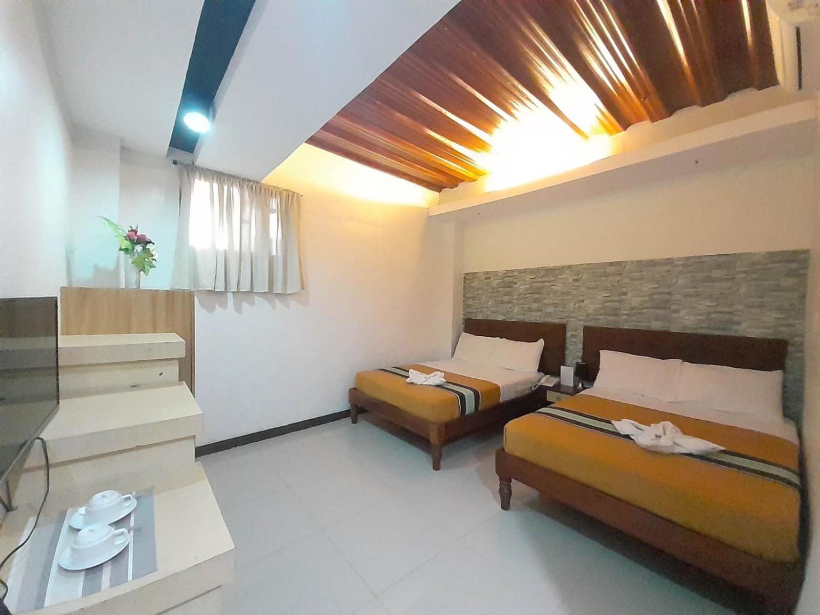Double or Twin Room photo 3